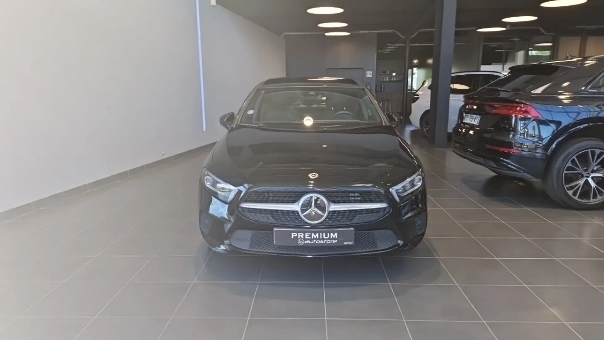 Mercedes-Benz A 250 250 E 8G-DCT STYLE LINE Noir - 2