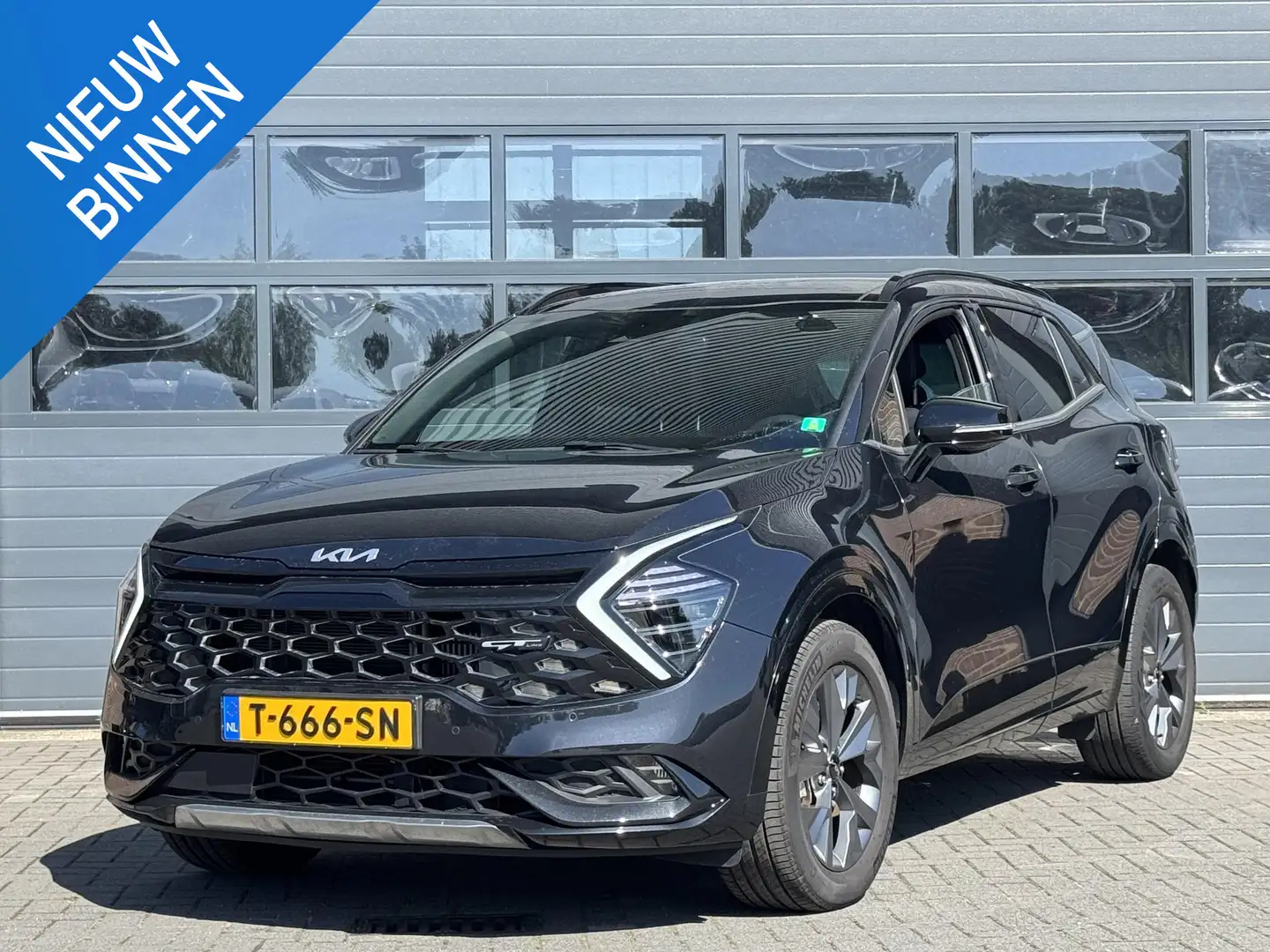 Kia Sportage 1.6 T-GDI HYBRID GT-LINE I AUTOMAAT I SCHUIF/KANTE Zwart - 1