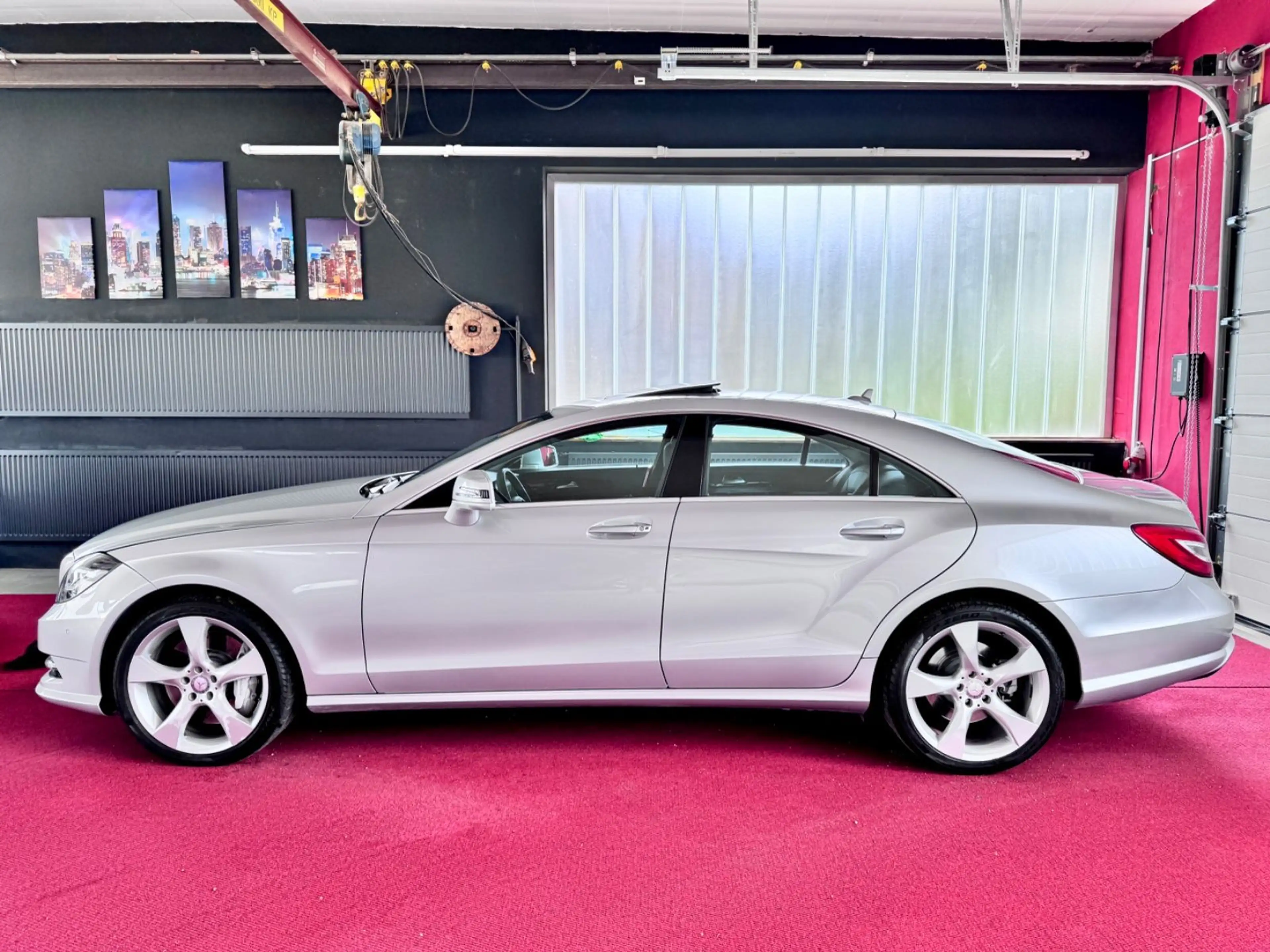 Mercedes-Benz CLS 500 AMG Paket 4Matic Distronic Arimatic ILS — photo 9