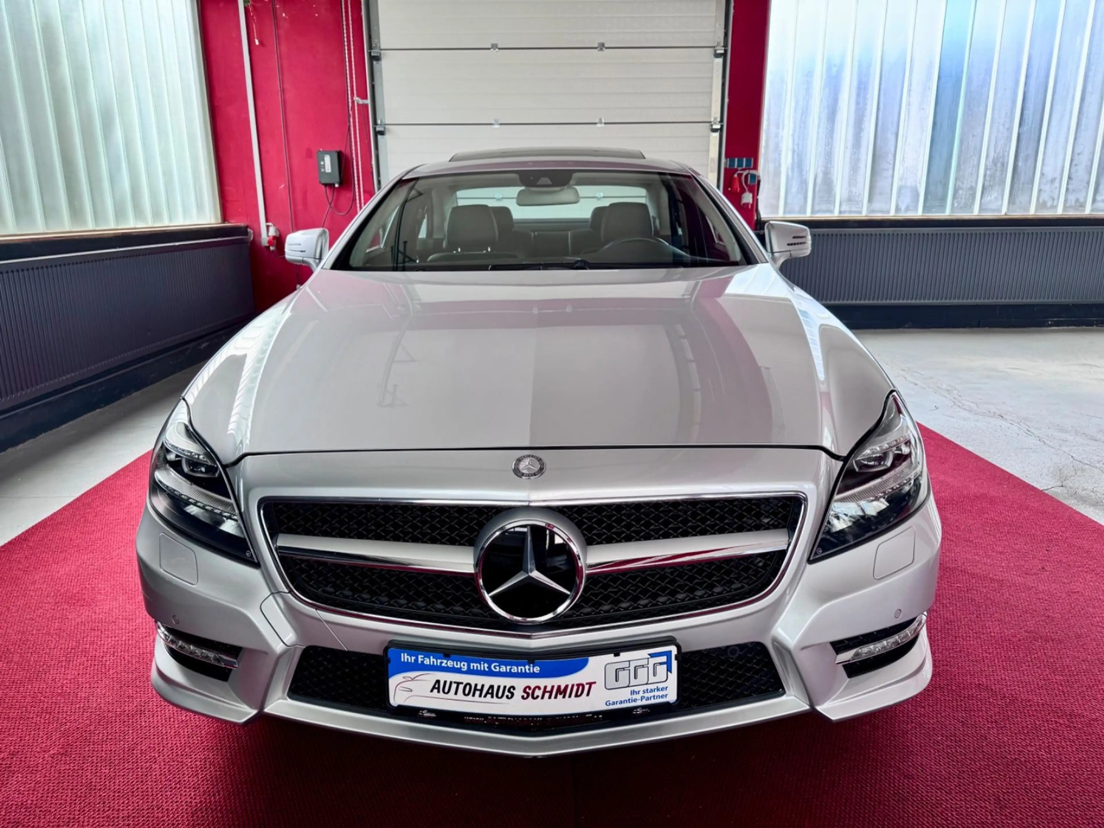 Mercedes-Benz CLS 500 AMG Paket 4Matic Distronic Arimatic ILS — photo 4