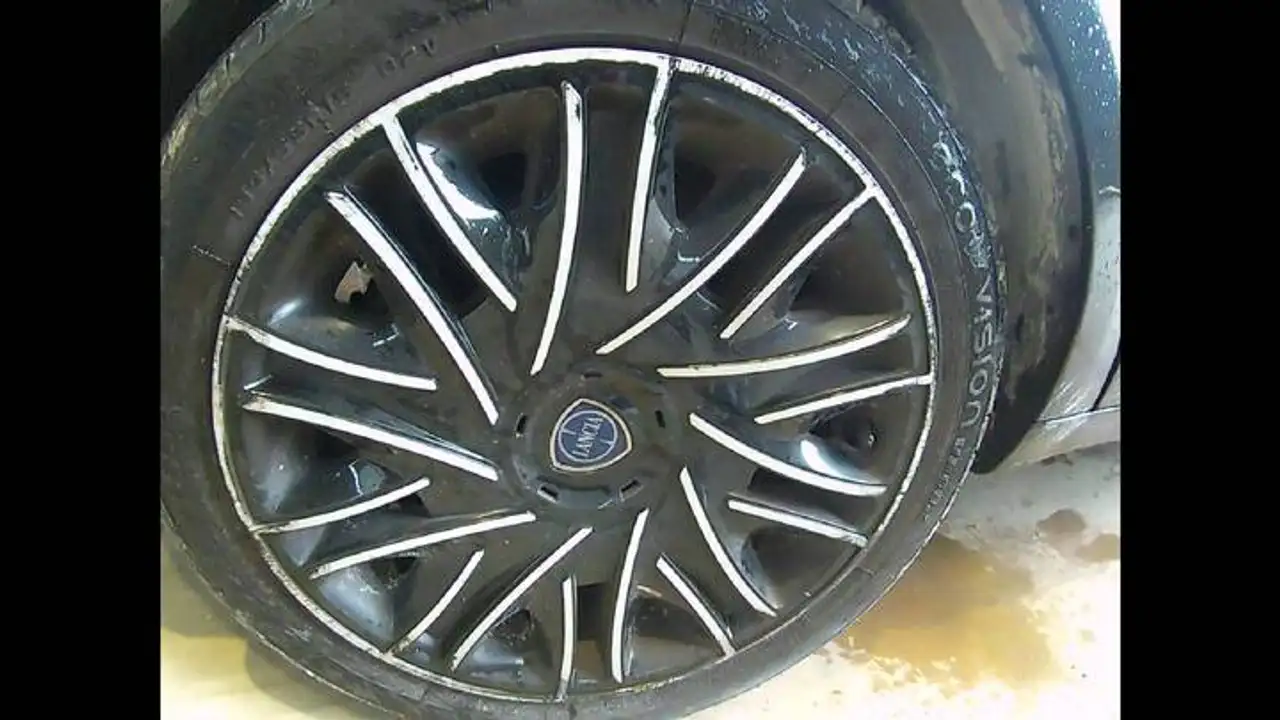 Lancia Ypsilon 2022 — фото 13