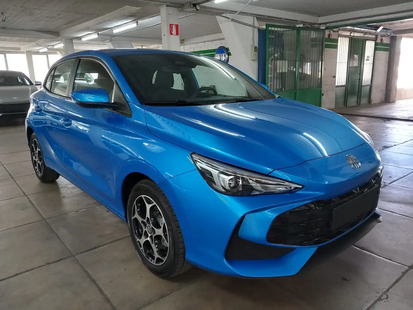 MG MG3 3 1.5 Hybrid STD Bleu - 1