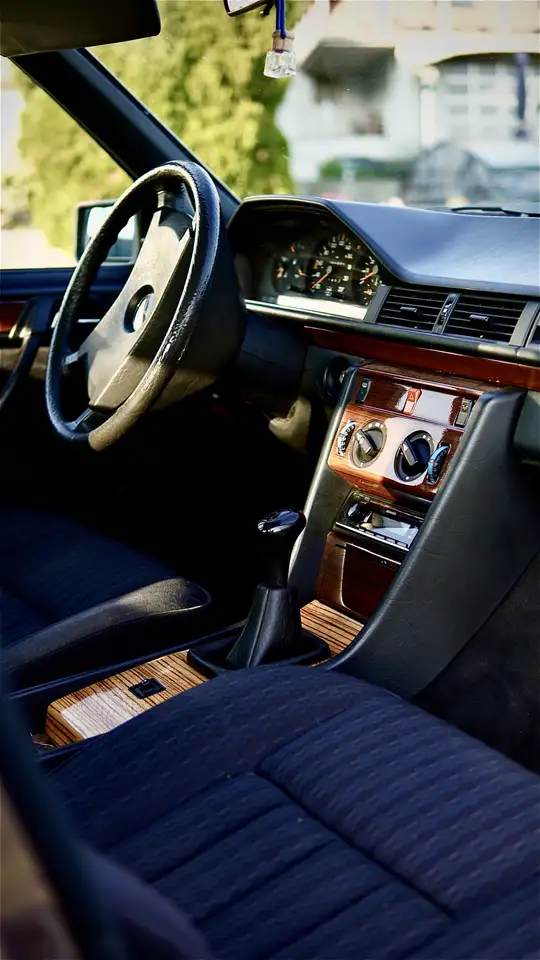Mercedes-Benz E 200 W124, foto 7