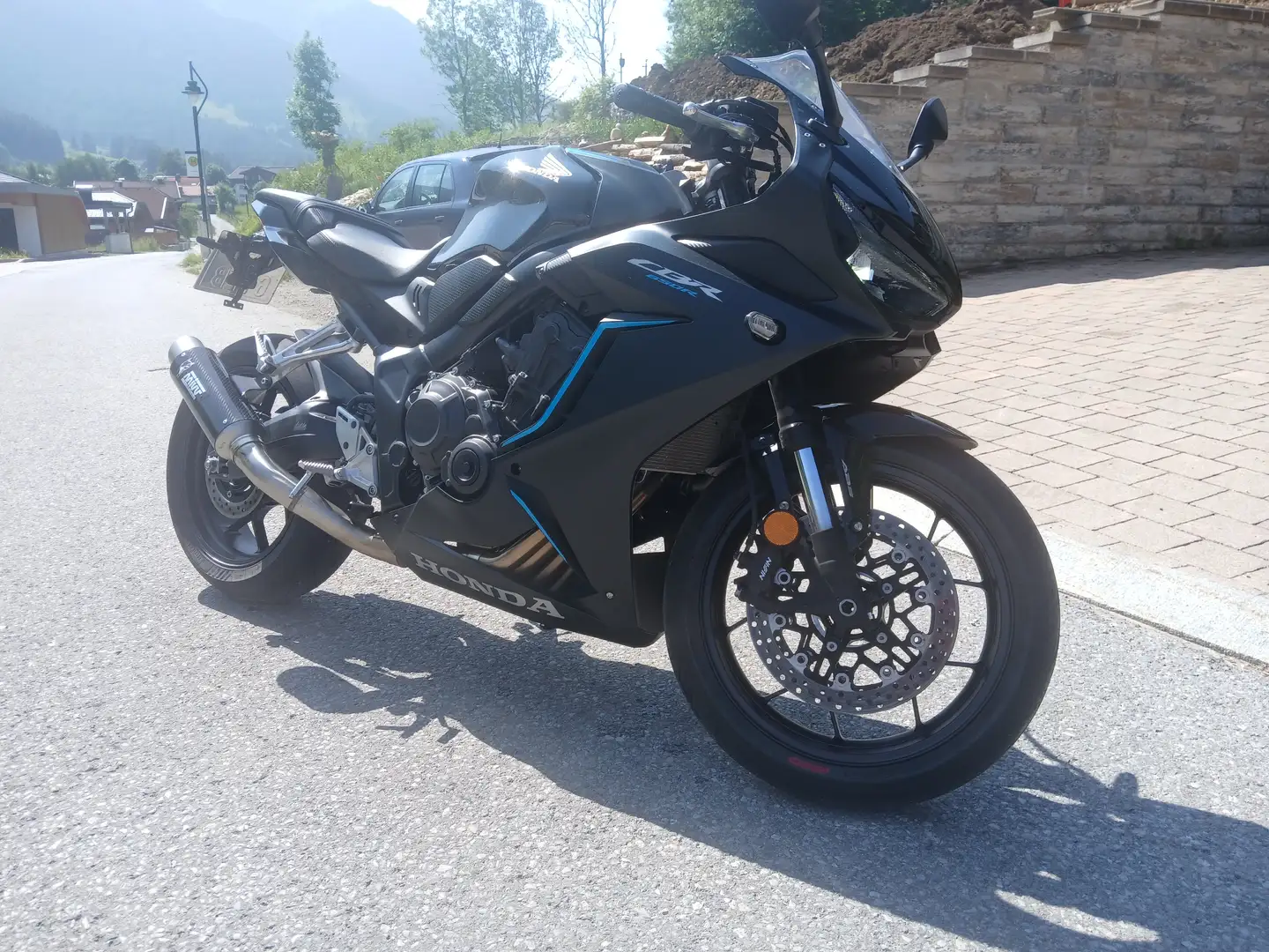 Honda CBR 650 Zwart - 2