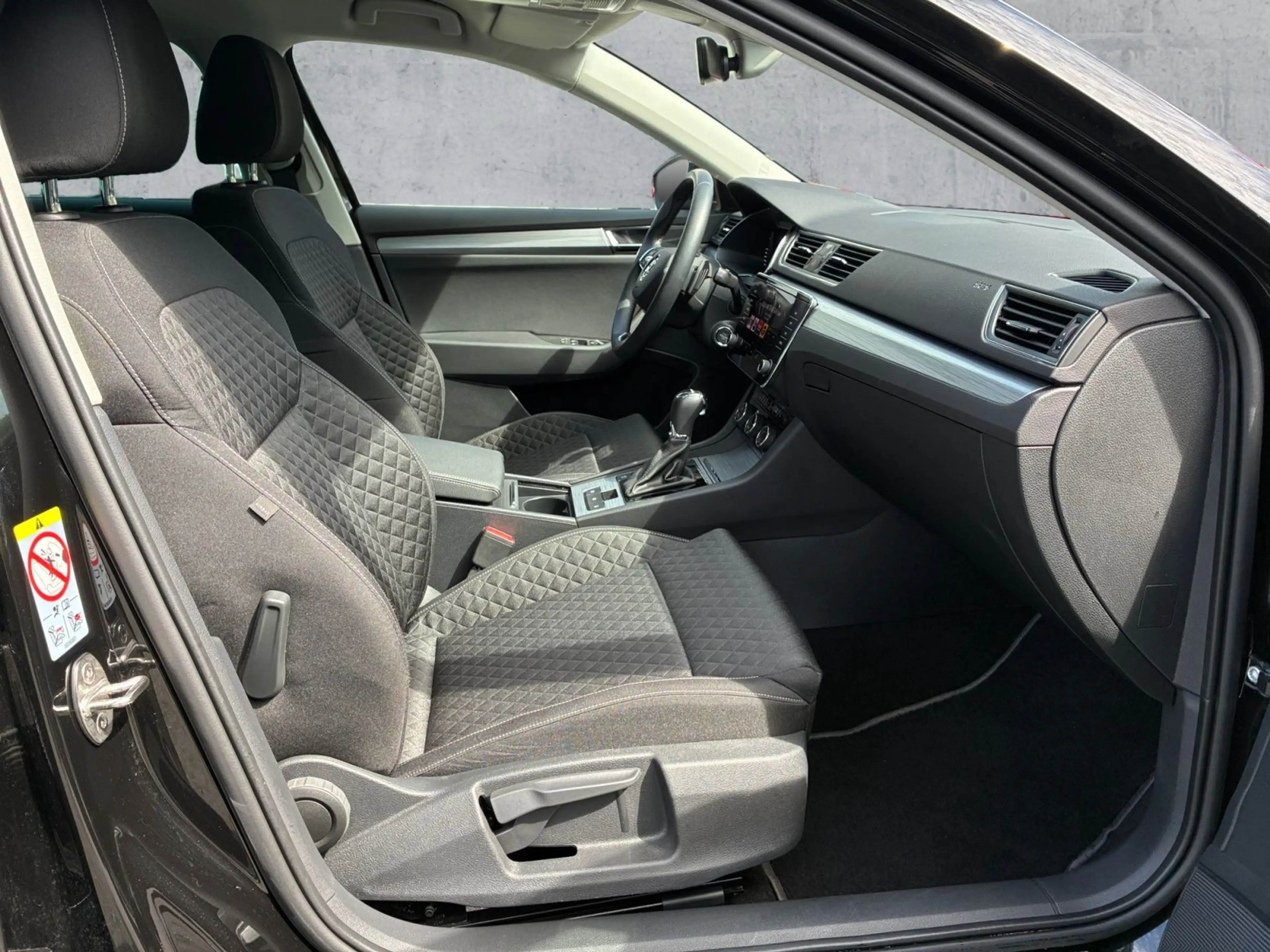 Skoda Superb Combi 1.5 TSI DSG AMBITION LED+NAVI+SHZ — photo 13
