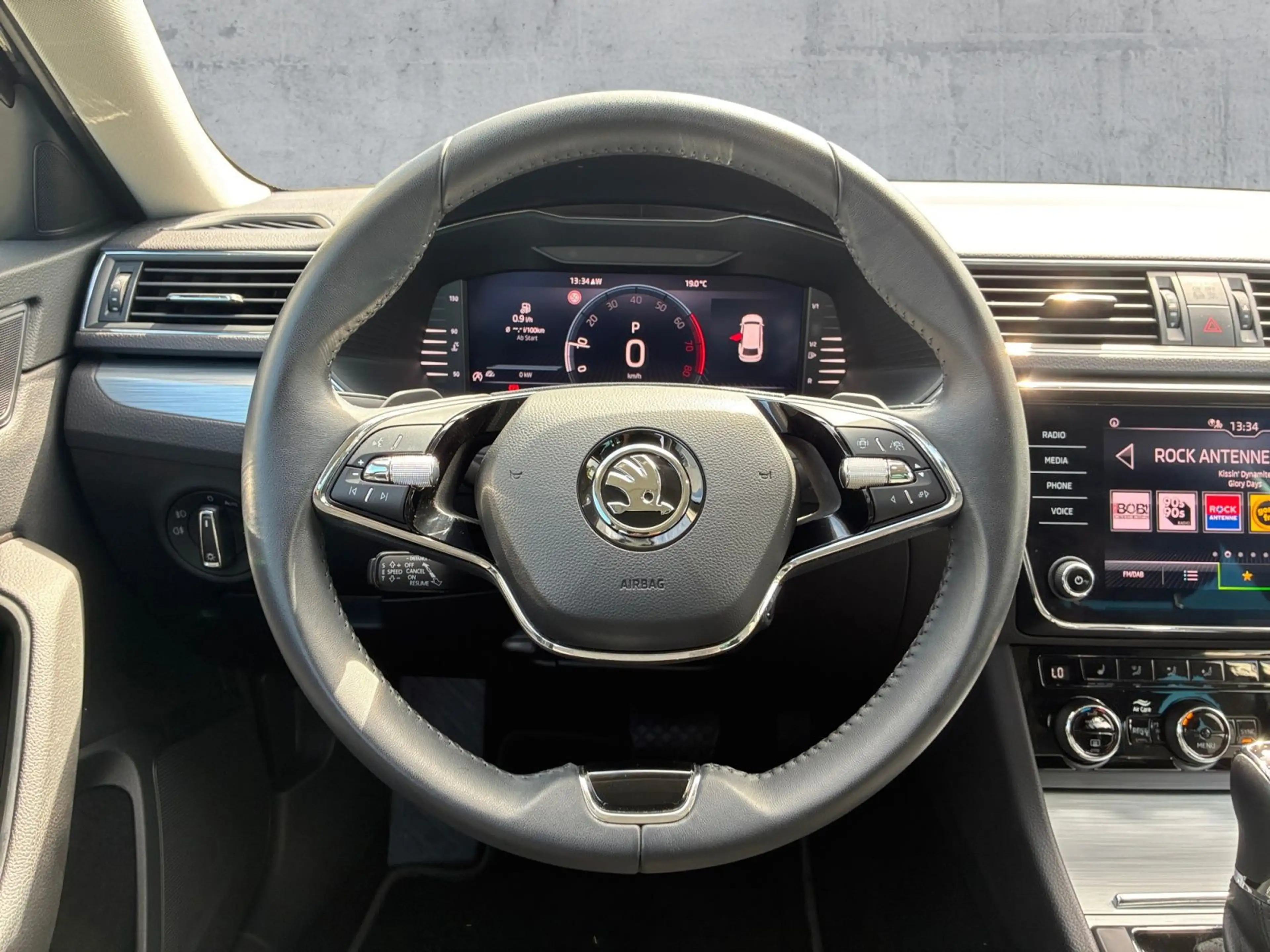 Skoda Superb Combi 1.5 TSI DSG AMBITION LED+NAVI+SHZ — photo 10