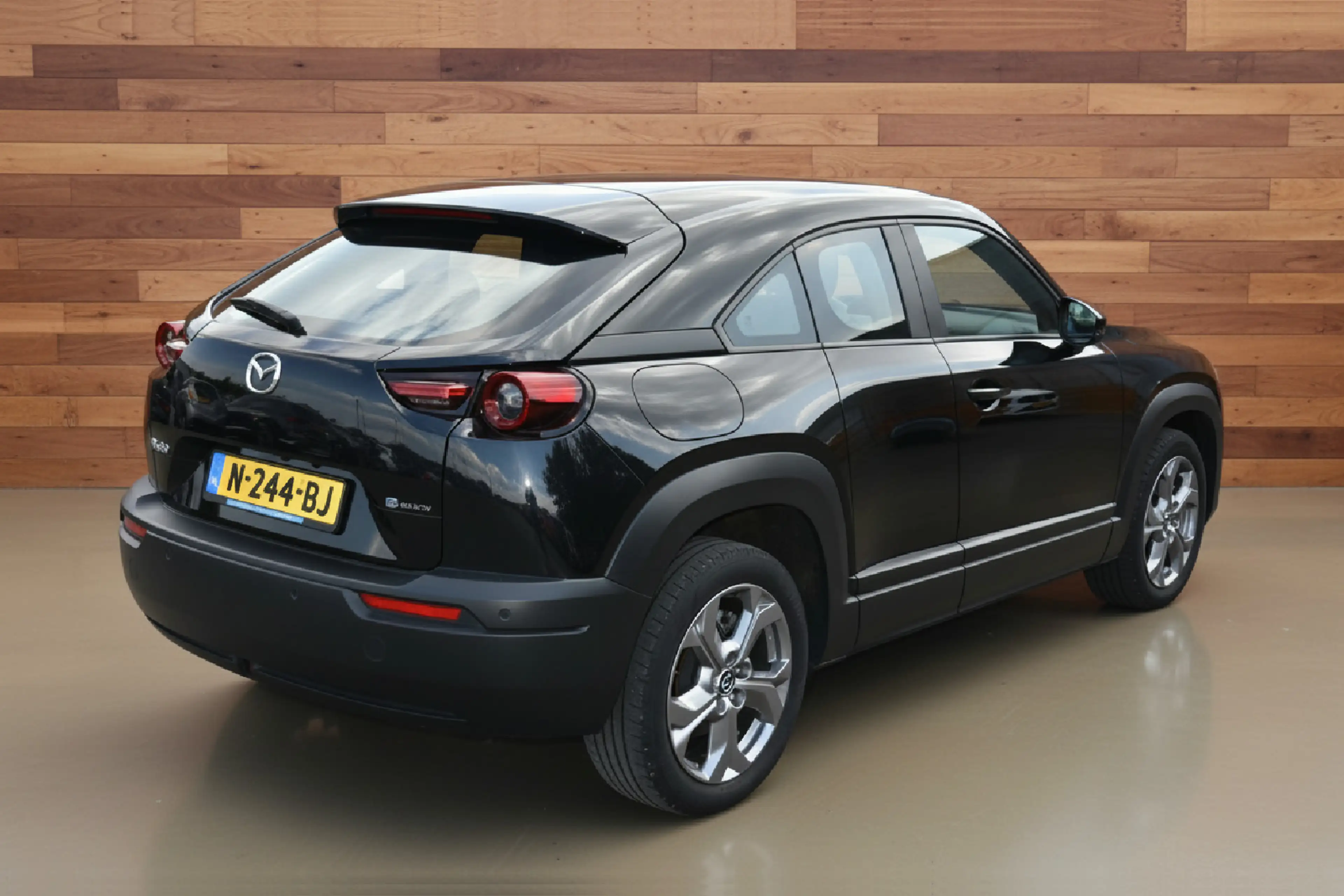 Mazda MX-30 e-SkyActiv 145 Comfort 36 kWh | SOH 93,63% — photo 3