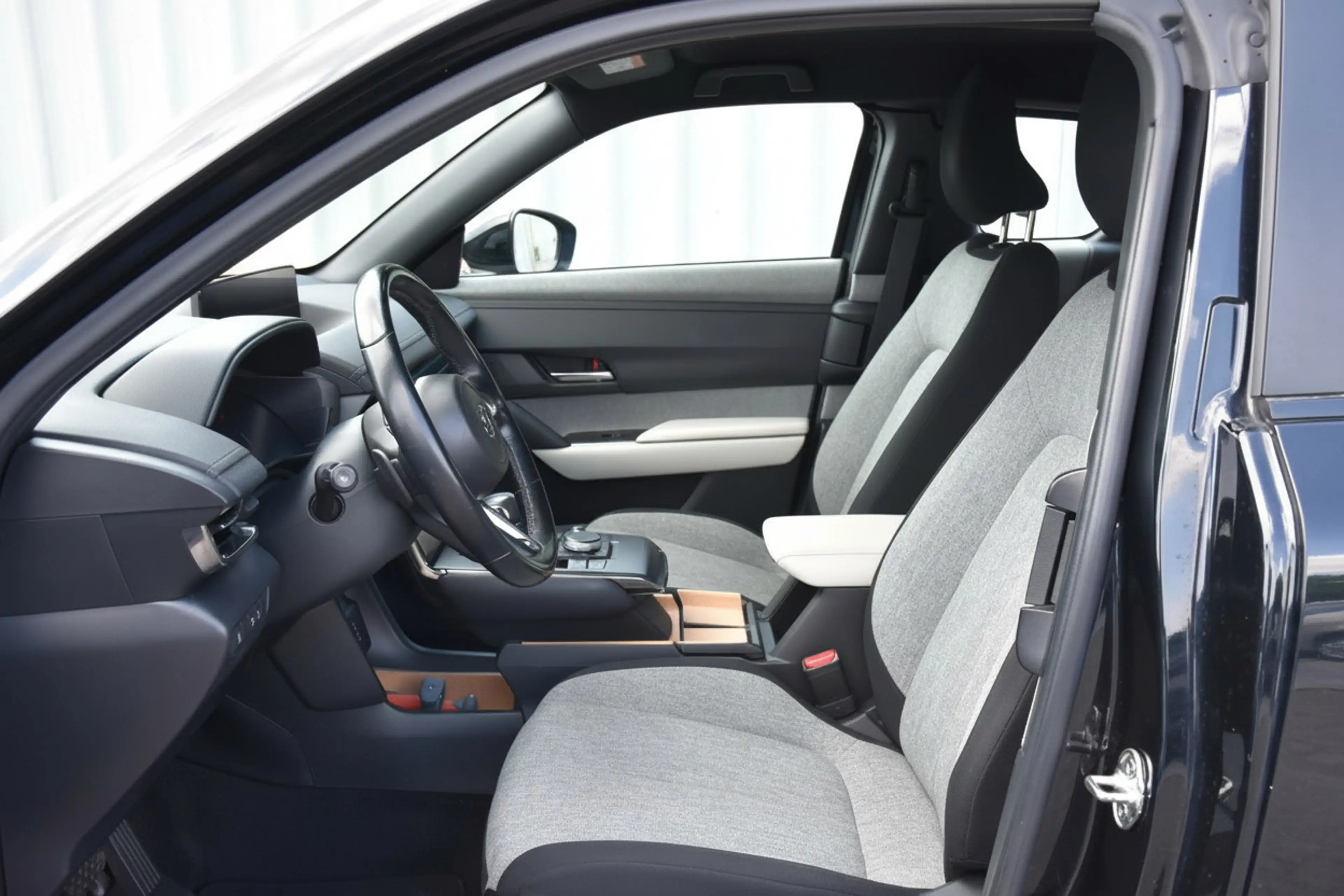 Mazda MX-30 e-SkyActiv 145 Comfort 36 kWh | SOH 93,63% — photo 10