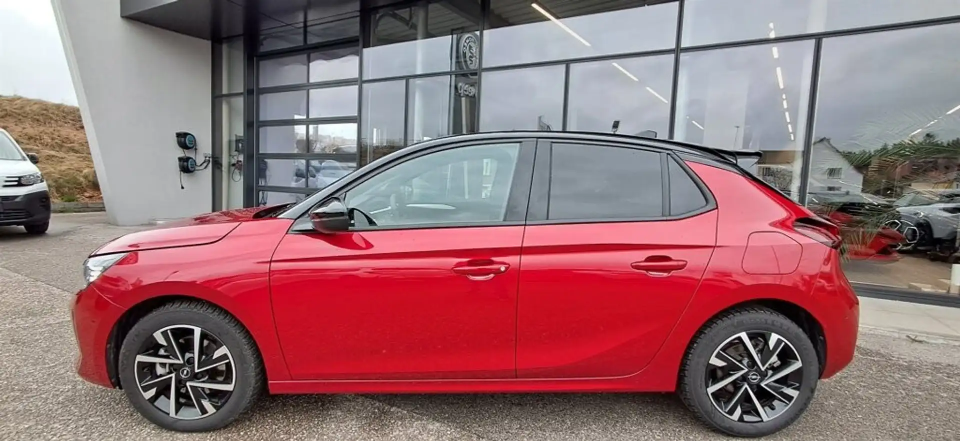 Opel Corsa 1,2 Direct Injection Turbo Euro 6.4  GS Aut. Rot - 2