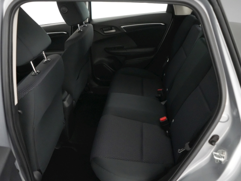 Honda Jazz i-VTEC COMFORT+SITZHEIZUNG+PARKPILOT VO+HI+LED TAG — photo 11