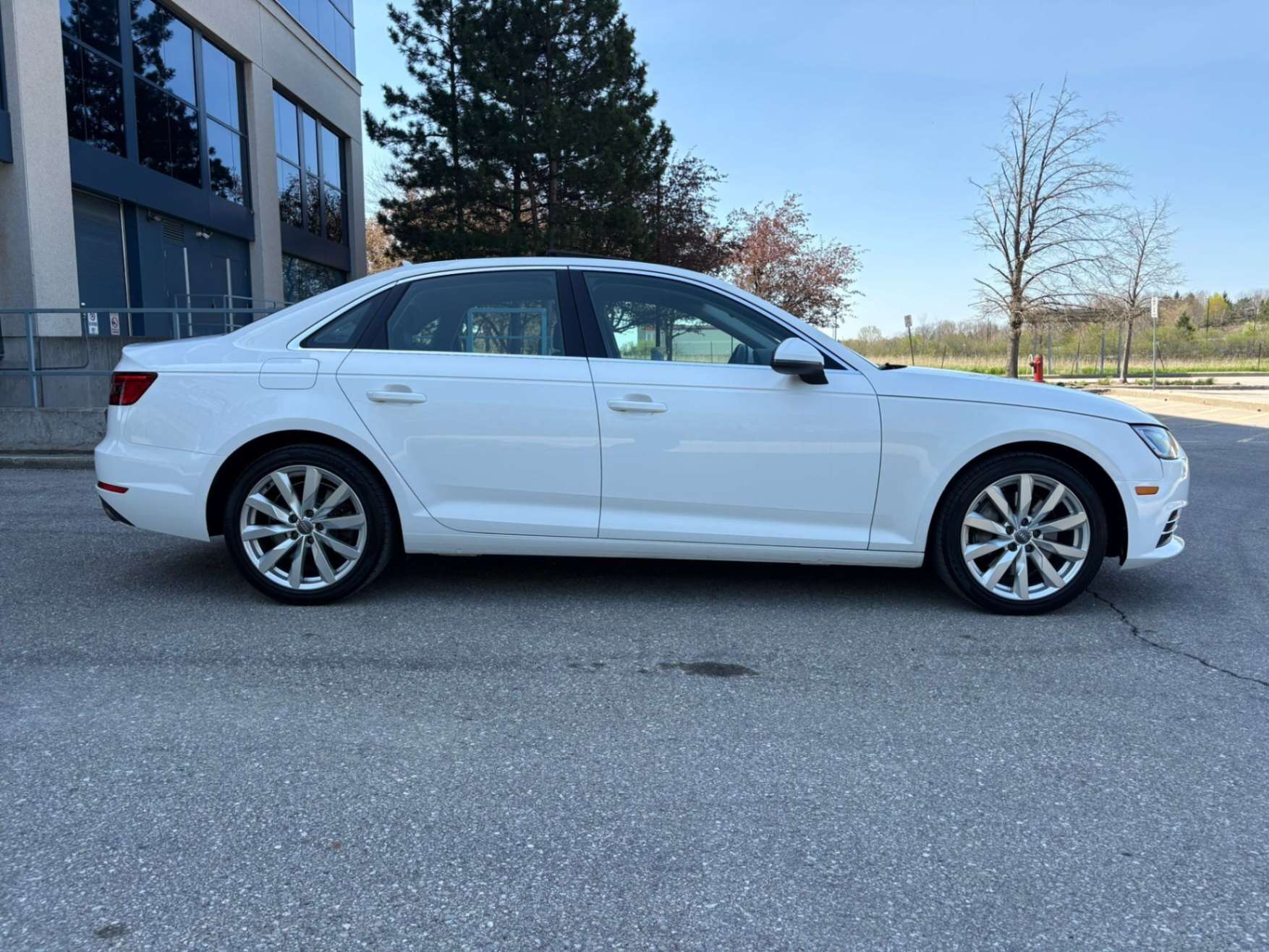 2017 Audi A4 4dr Sdn Auto Komfort quattro, 6 Months Warranty In alt 3