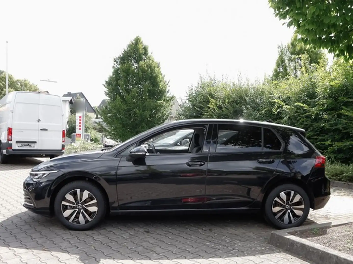 Volkswagen Golf VIII 1.5 TSI MOVE ACC LED NAVI R.KAMERA Schwarz - 2