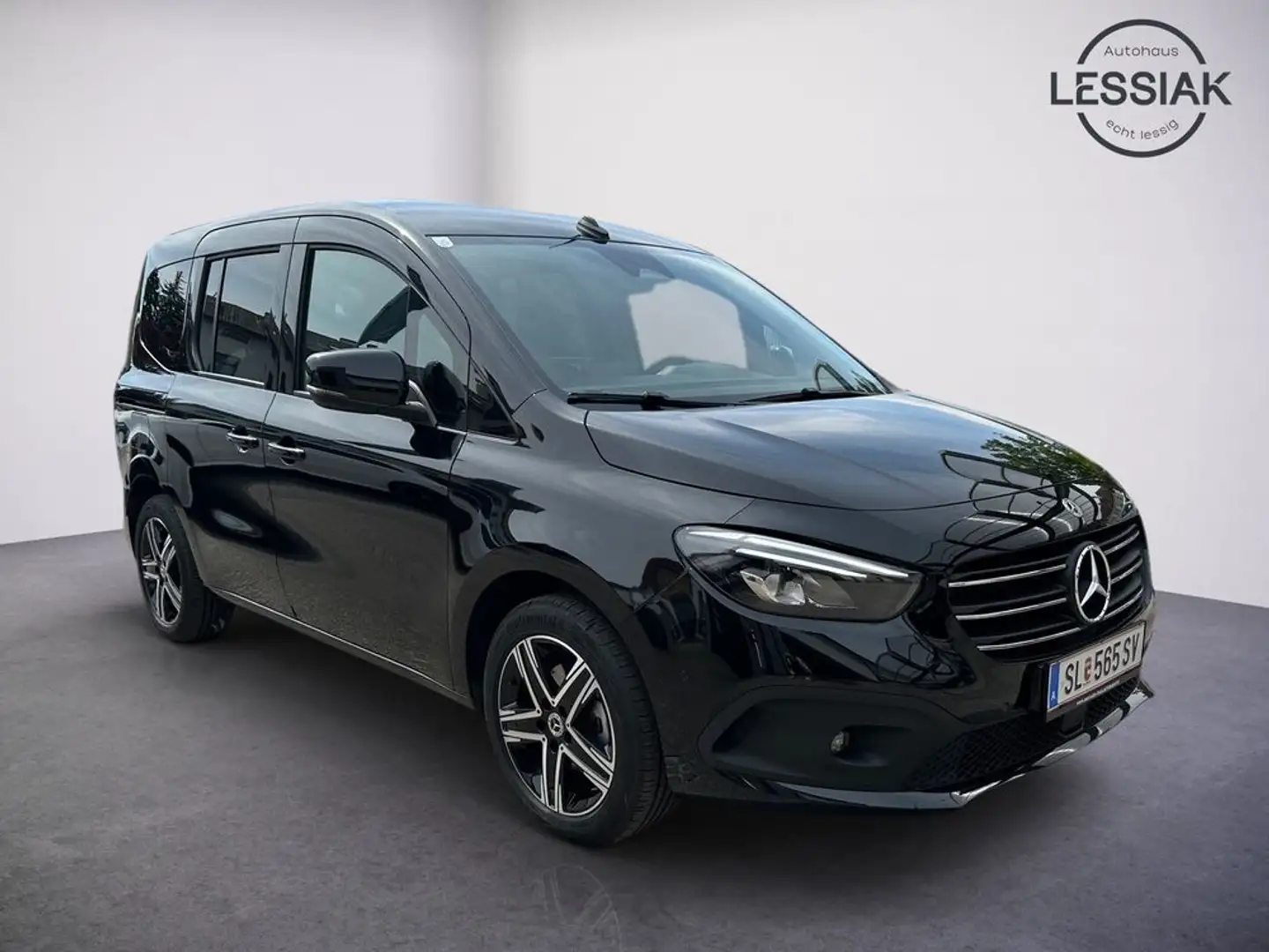 Mercedes-Benz T-Class T 160 d | Keyless | Parkpaket | LED-SW | Premium Schwarz - 2