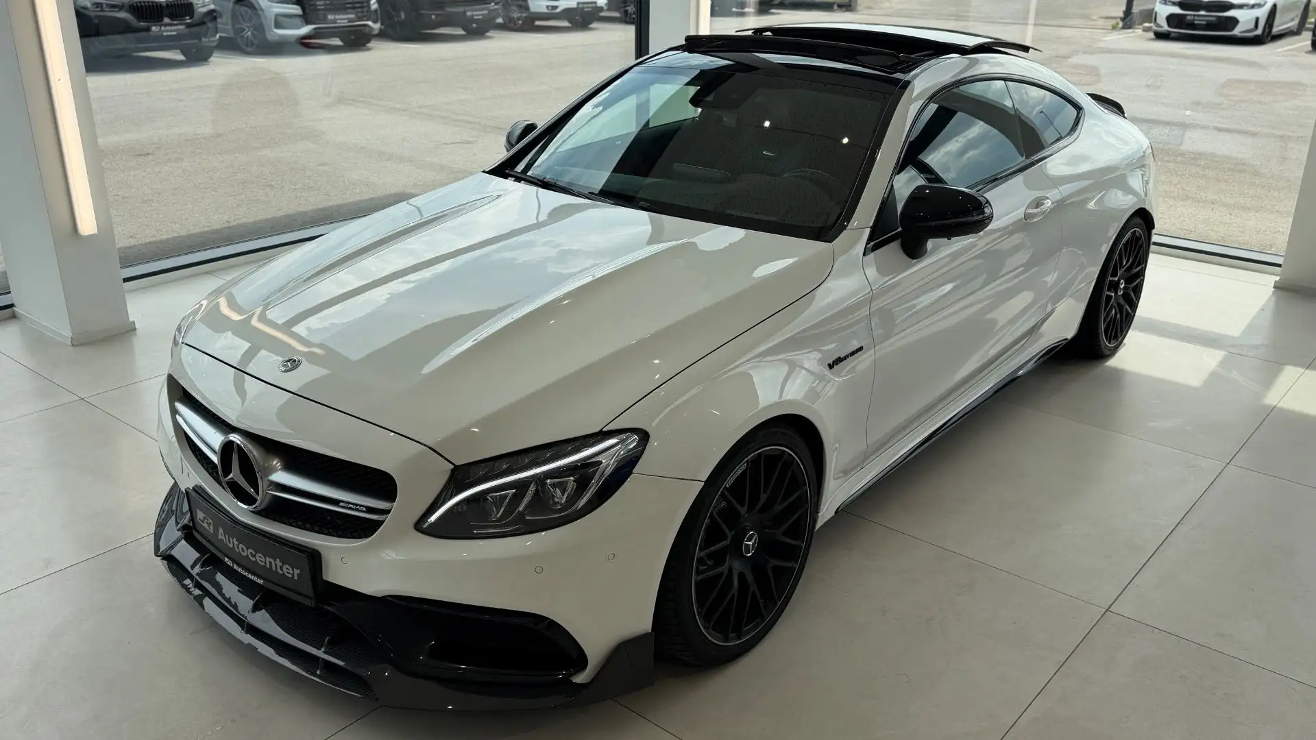 Mercedes-Benz C 63 AMG -Klasse Coupe (C205)    S Coupe Aut. Weiß - 2