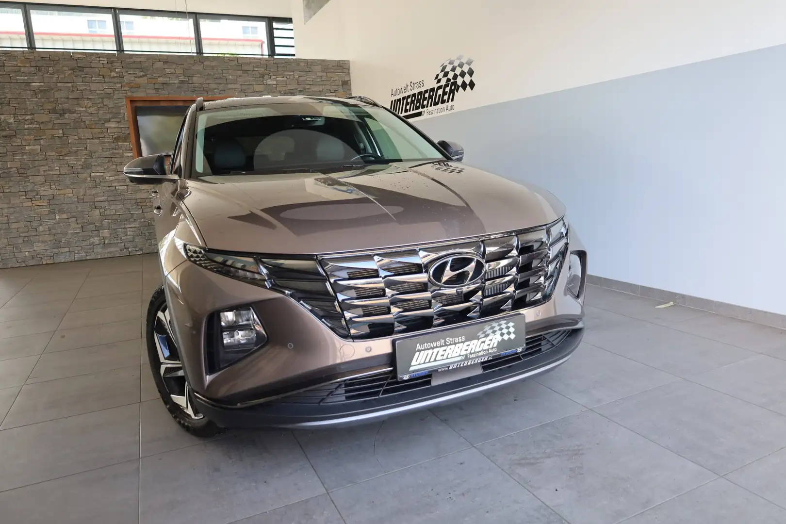 Hyundai TUCSON NX4 Prestige Line 1,6 CRDi 4WD 48V DCT - 2