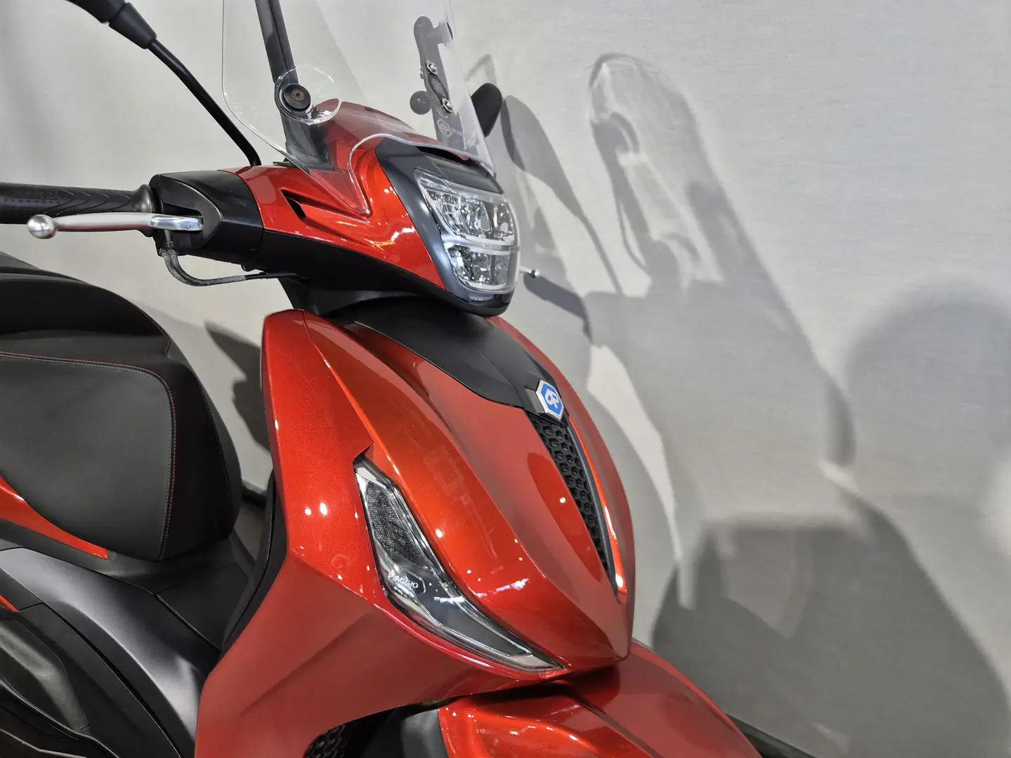 Piaggio Beverly 400 S Oranje - 2