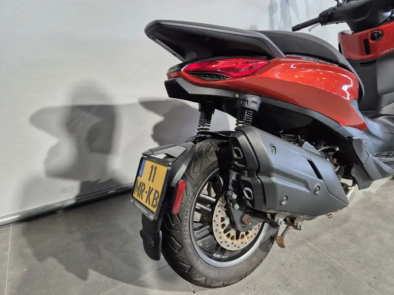 Piaggio Beverly 400 - foto 5