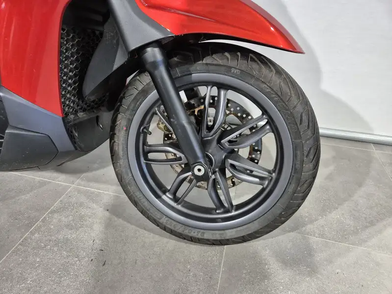 Piaggio Beverly 400 - foto 3