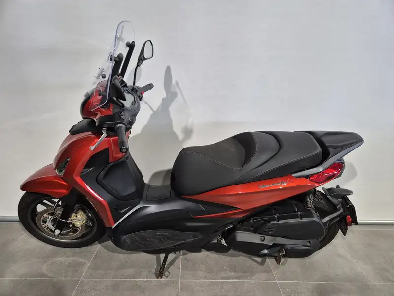 Piaggio Beverly 400 - foto 7