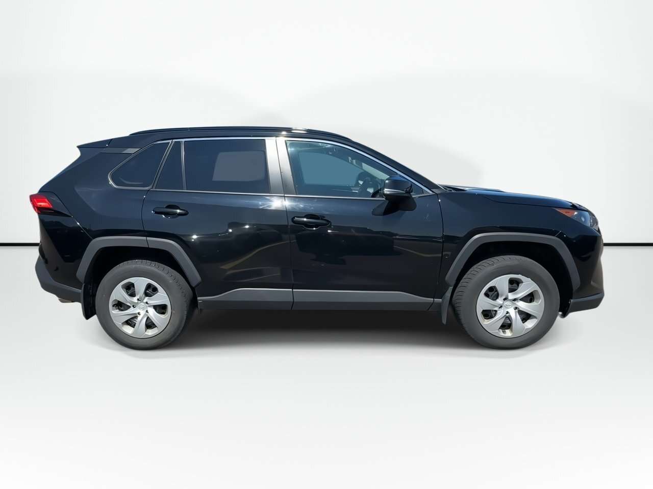 2021 Toyota RAV4 LE | Cam | Bluetooth | AC | Cruise | USB | Aux Cle — снимка 1