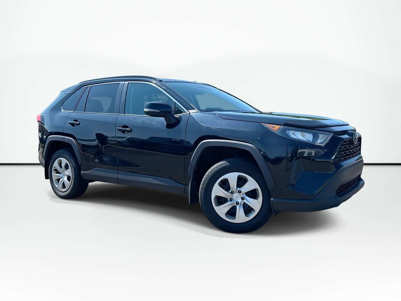 2021 Toyota RAV4 LE | Cam | Bluetooth | AC | Cruise | USB | Aux Cle