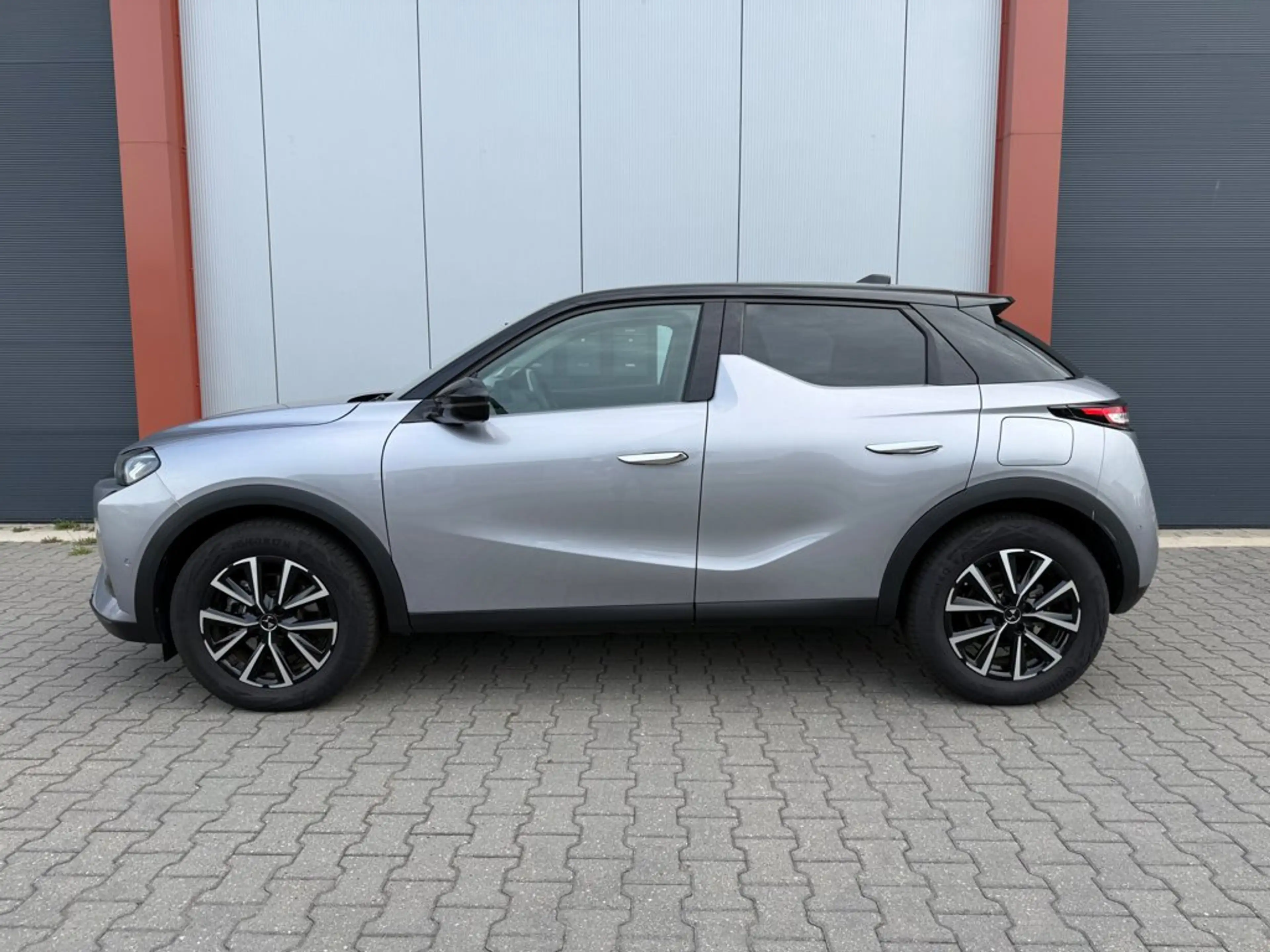 DS Automobiles DS 3 E-Tense Edition France 54 kWh — photo 5