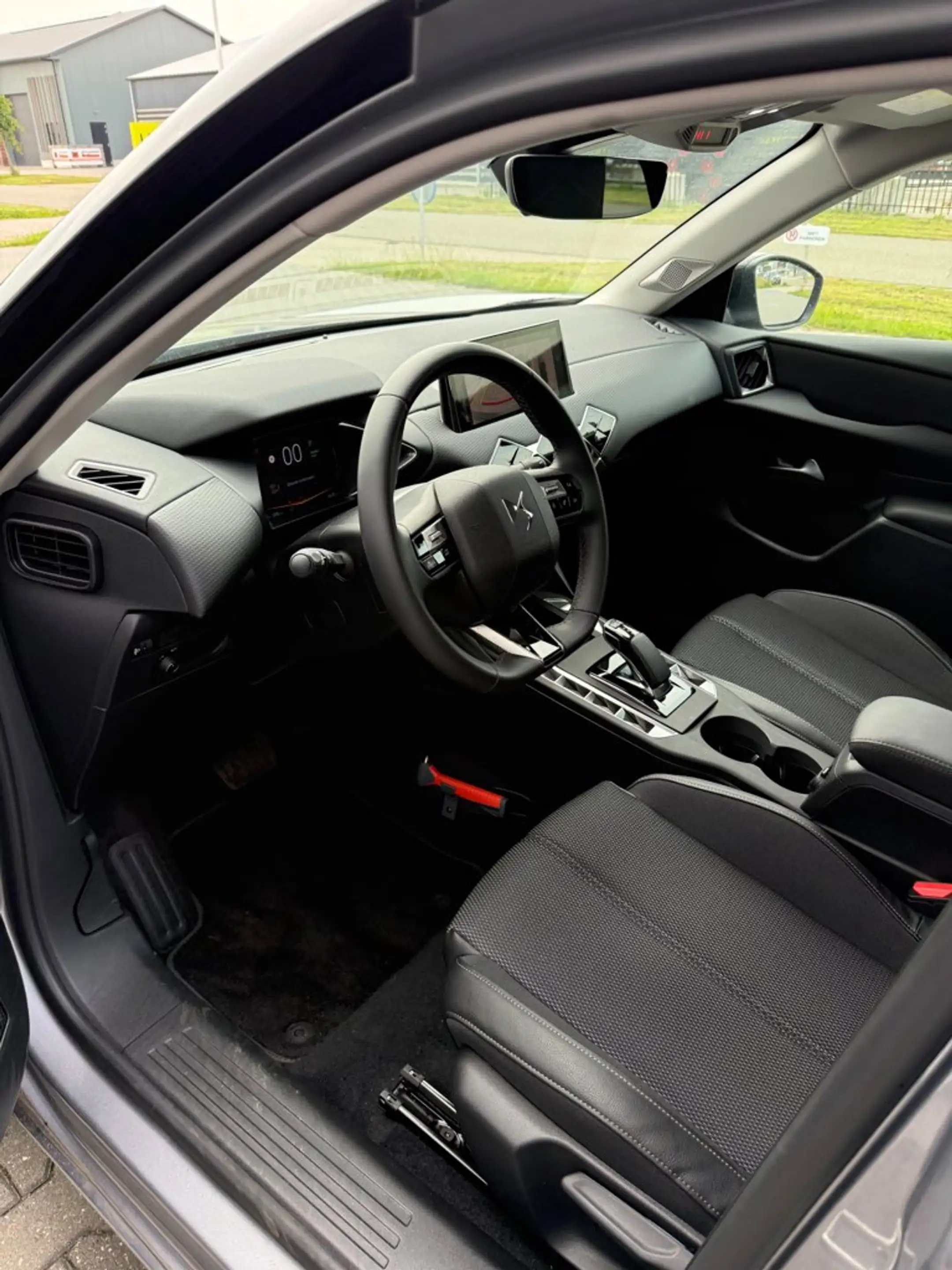 DS Automobiles DS 3 E-Tense Edition France 54 kWh — photo 8