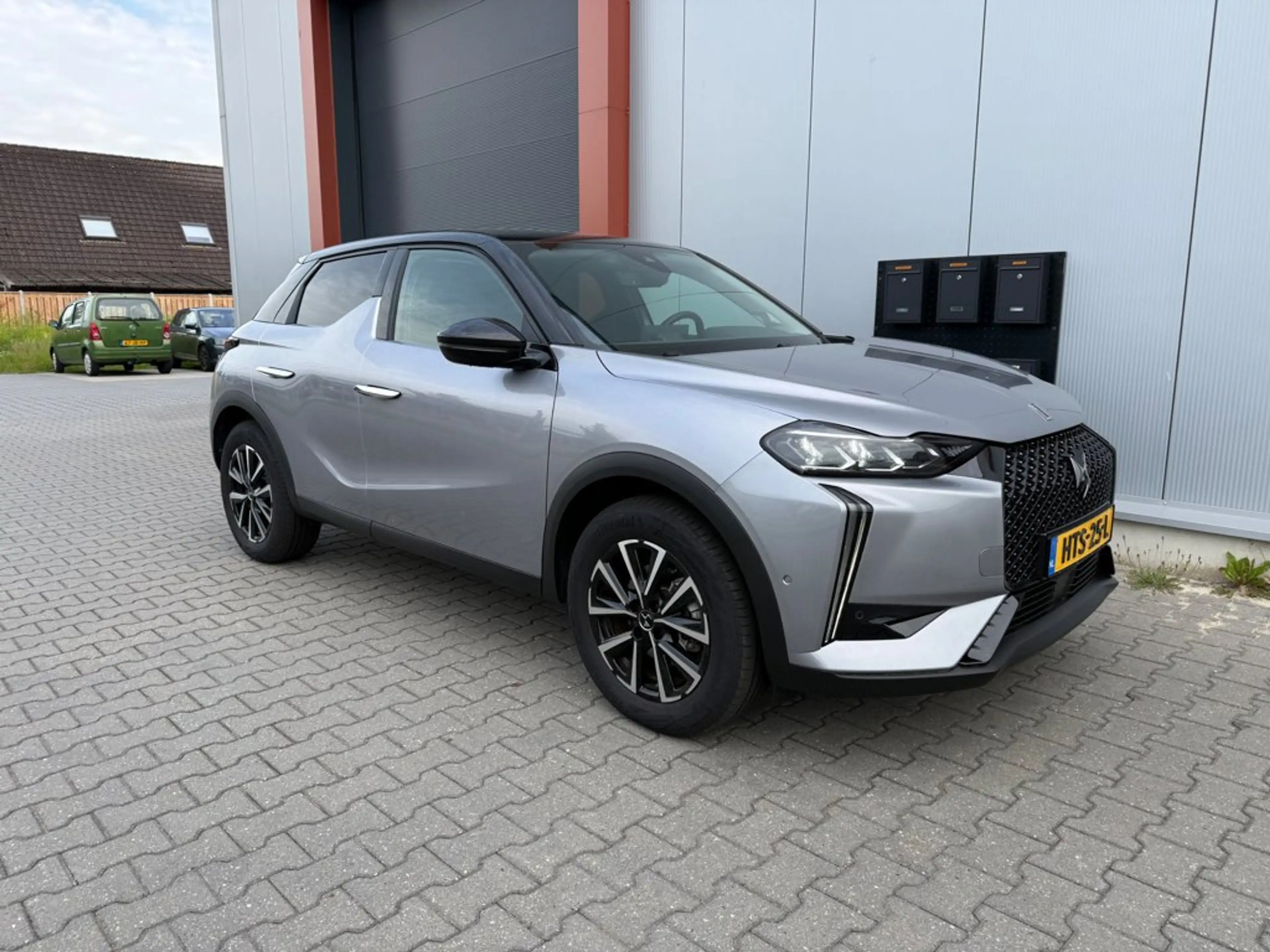 DS Automobiles DS 3 E-Tense Edition France 54 kWh — photo 3