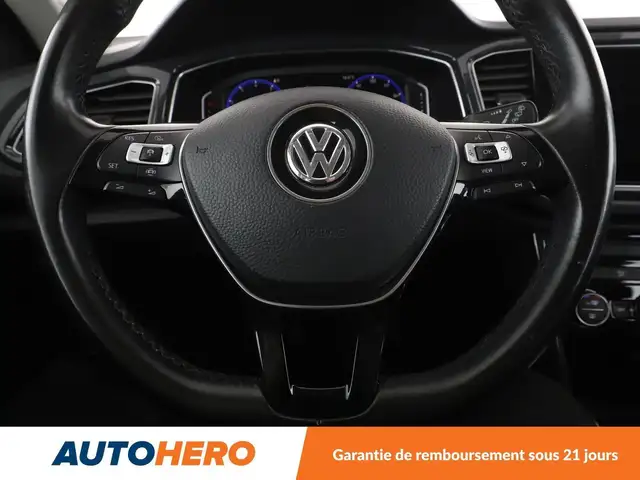 Volkswagen T-Roc view 20