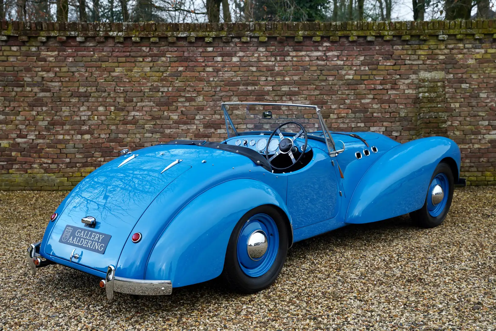 Oldtimer Allard K2 Tourer Roadster Finished in attractive shade of Blu/Azzurro - 2