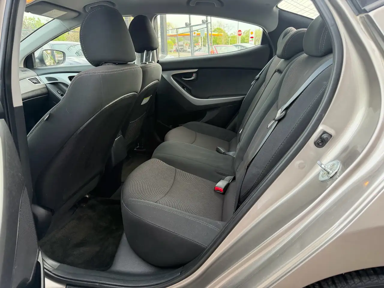 Hyundai ELANTRA снимка Hyundai ELANTRA
