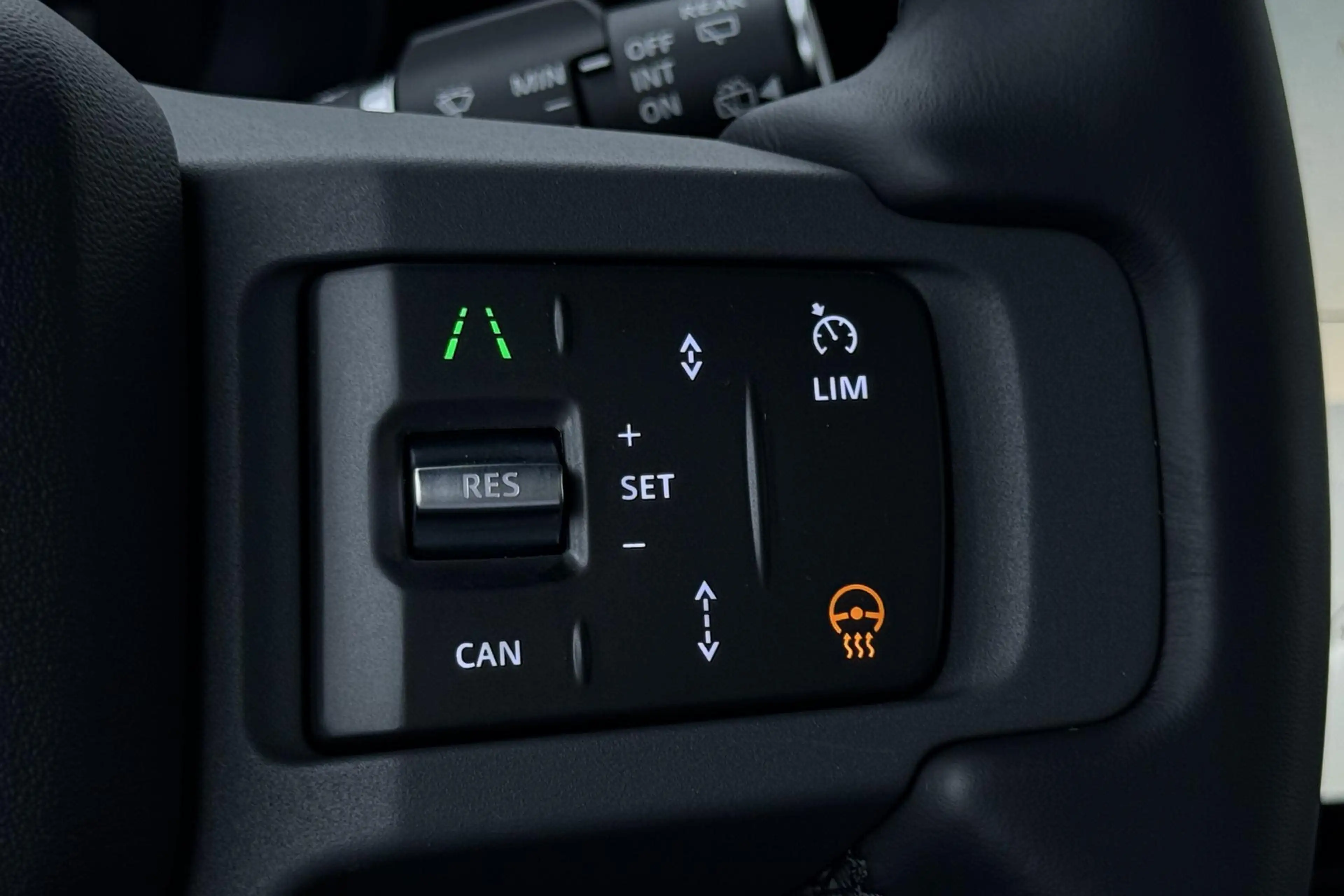 Land Rover Defender 110 P300e X-Dynamic HSE | SATIN | Luchtvering | Pa — photo 38