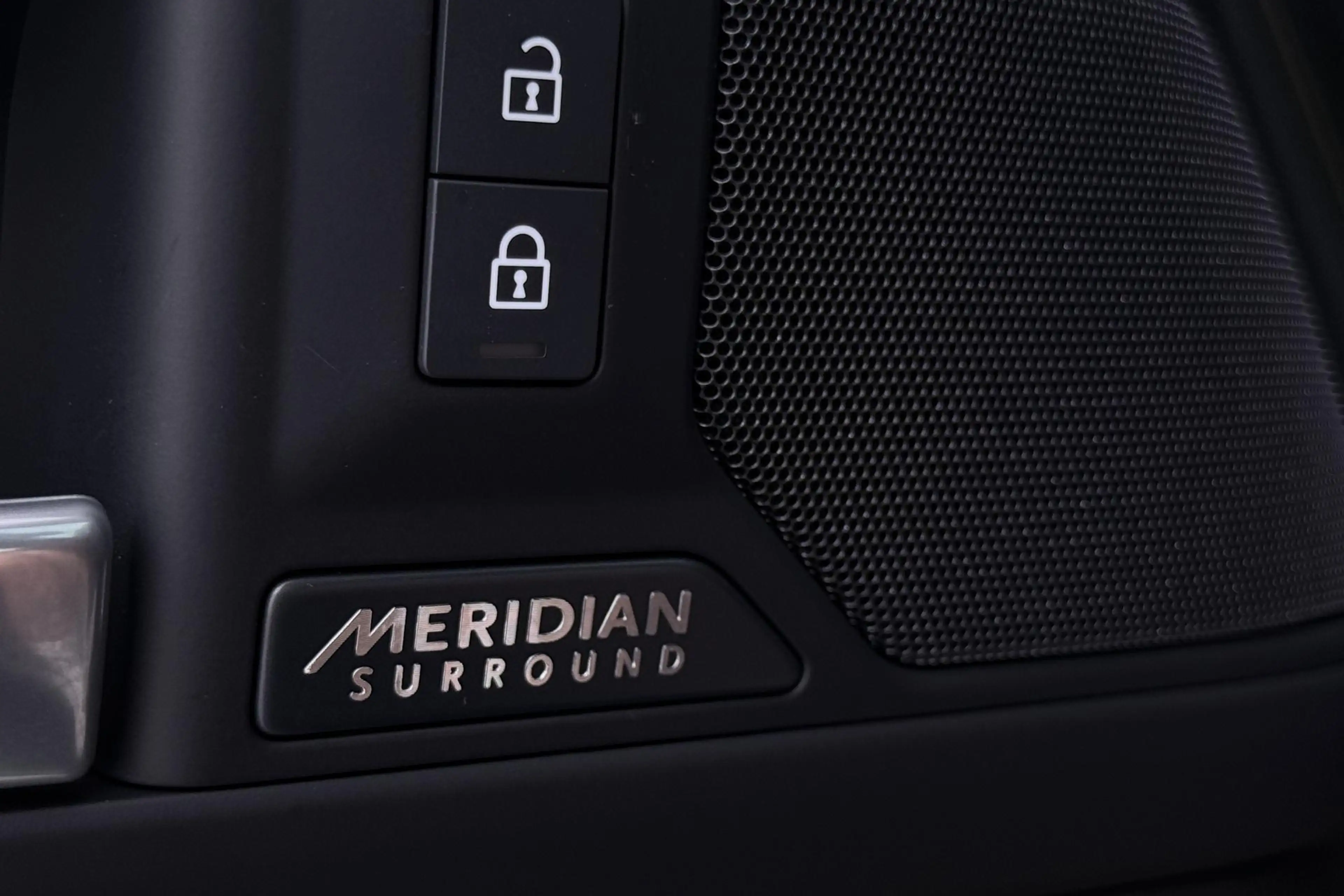 Land Rover Defender 110 P300e X-Dynamic HSE | SATIN | Luchtvering | Pa — photo 13