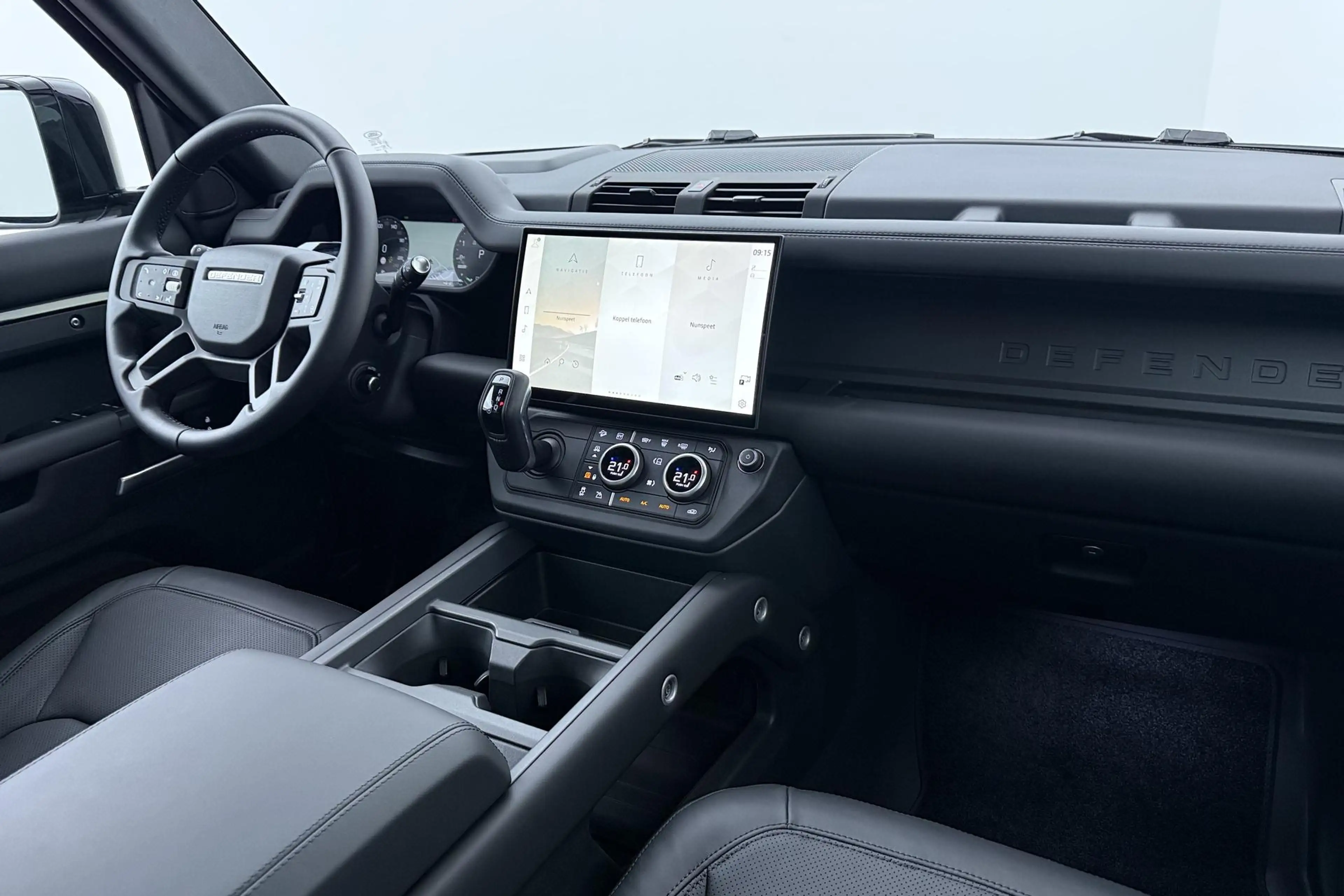 Land Rover Defender 110 P300e X-Dynamic HSE | SATIN | Luchtvering | Pa — photo 17