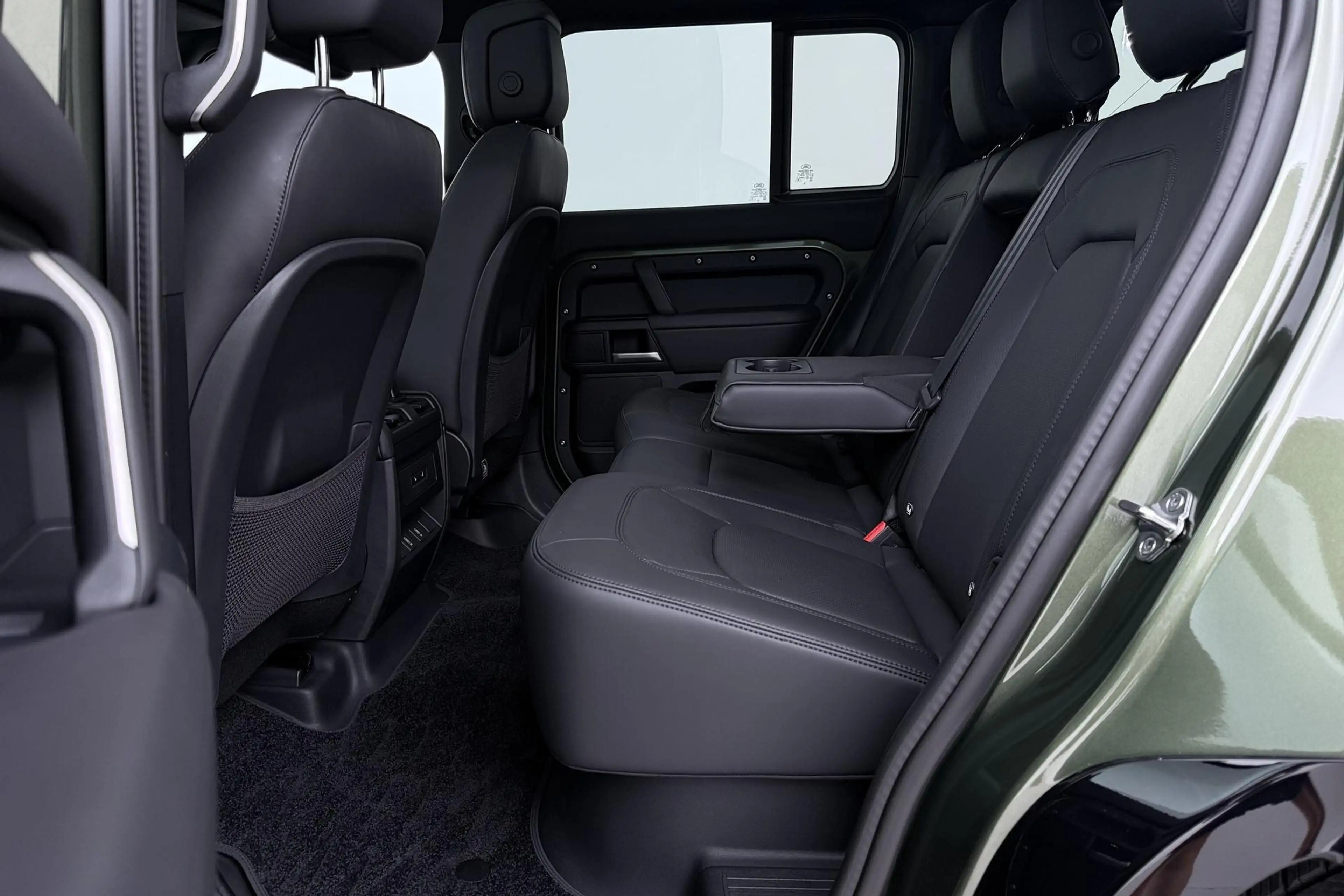 Land Rover Defender 110 P300e X-Dynamic HSE | SATIN | Luchtvering | Pa — photo 44