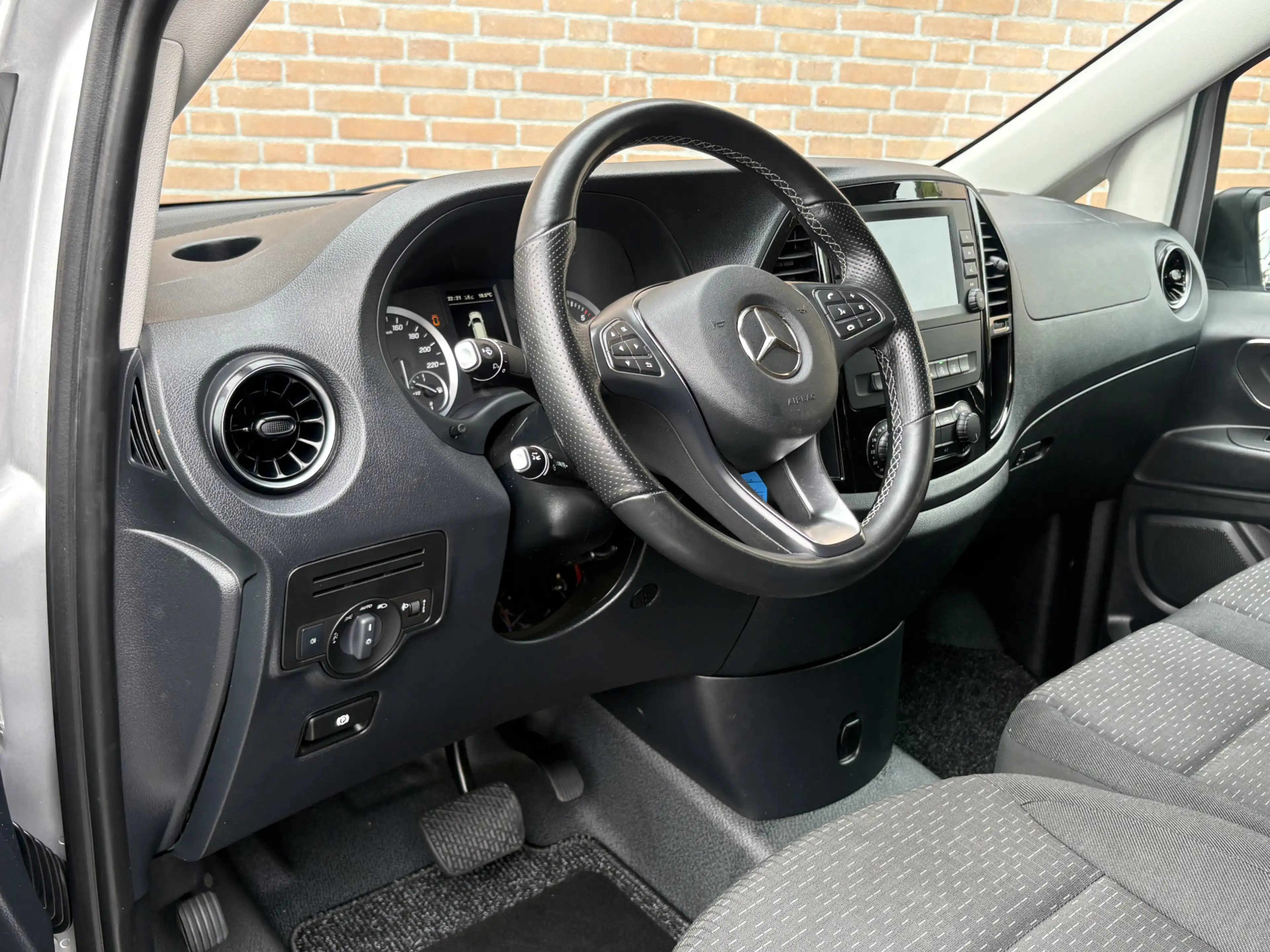 Mercedes-Benz Vito 114CDI 140PK 9G-Tronic L3 / Carplay / Distronic / — photo 2