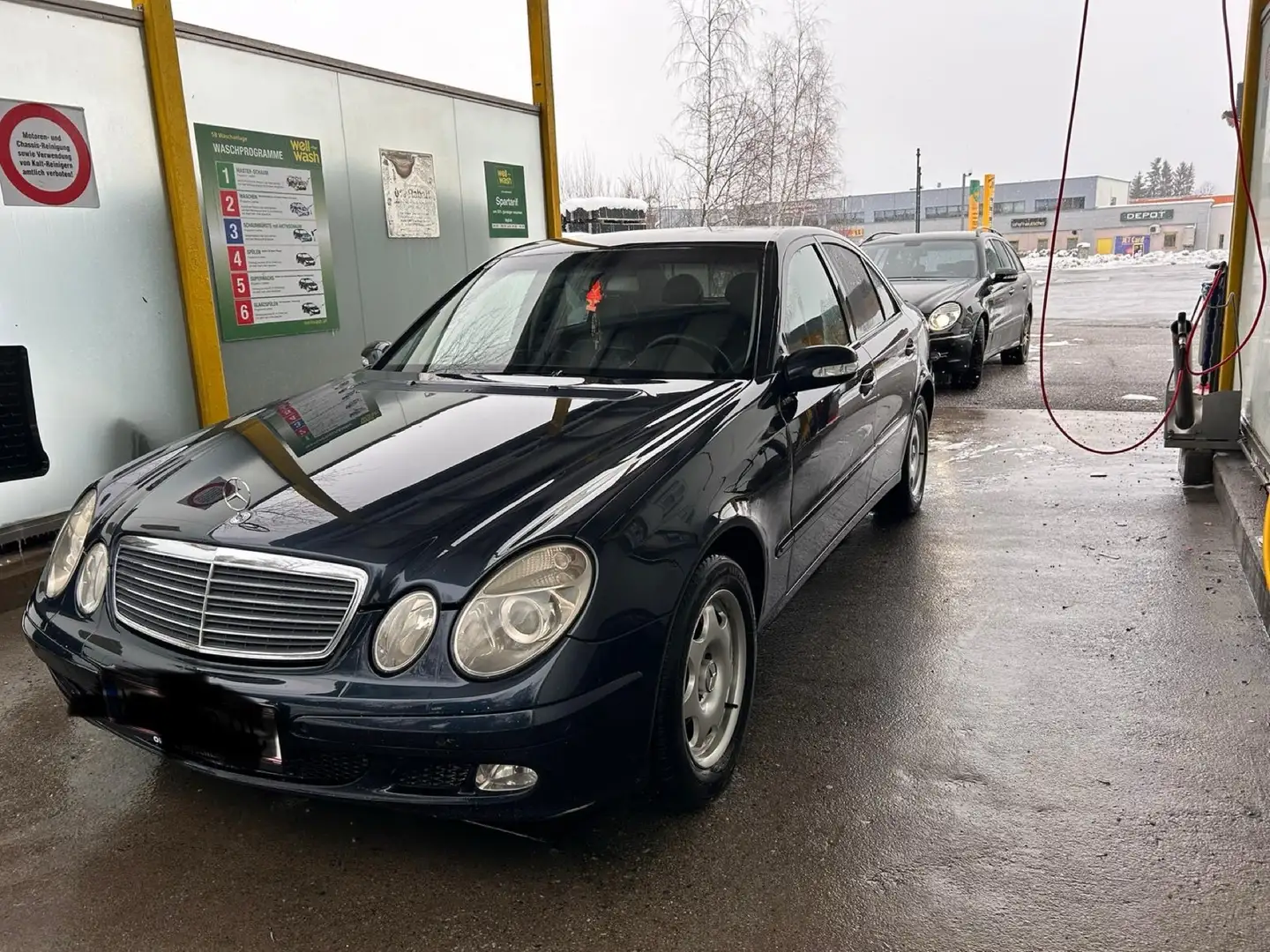 Mercedes-Benz E 270 Classic CDI Чорний - 1