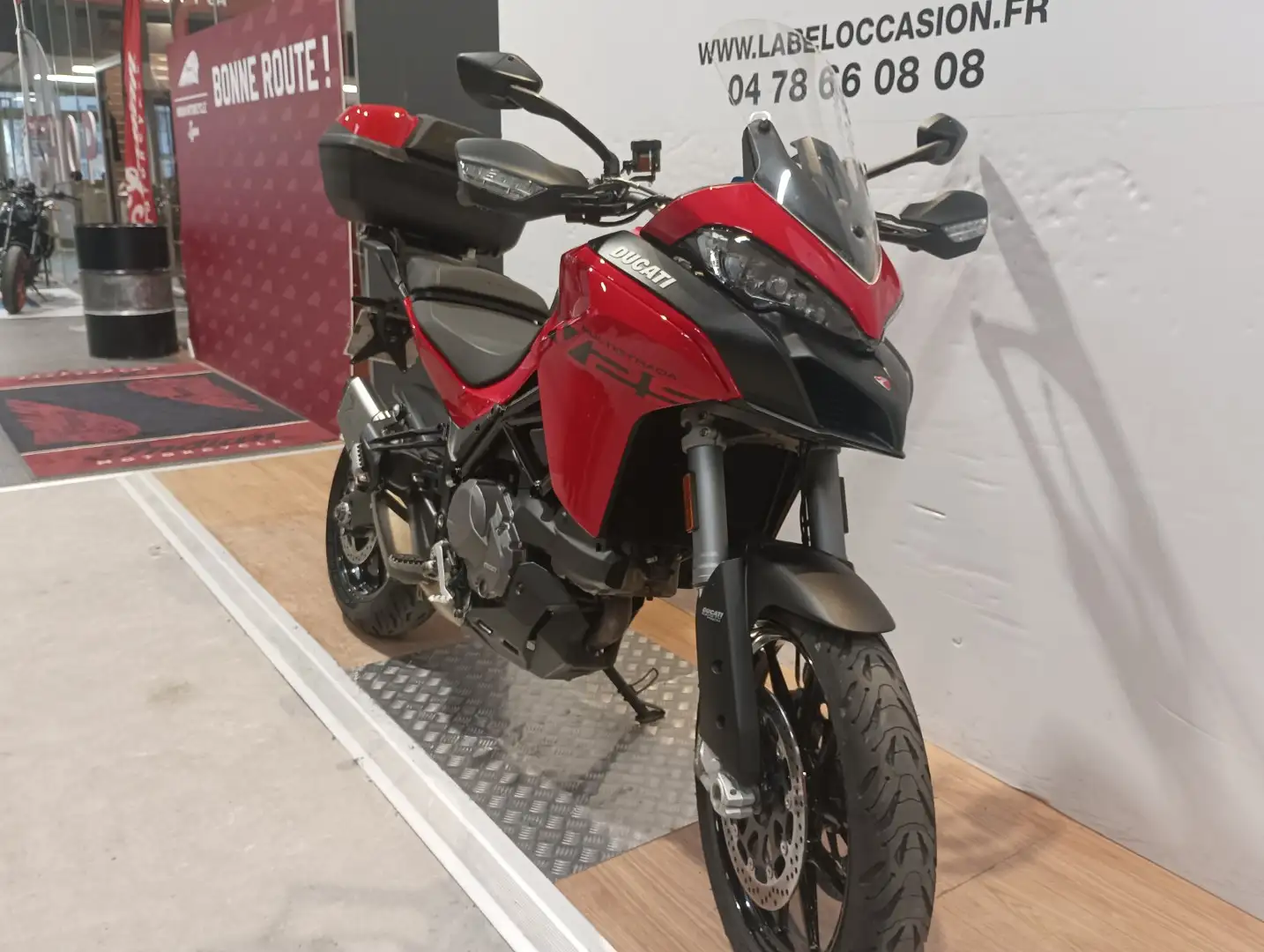 Ducati Multistrada V2 S Rojo - 2