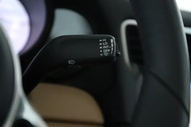 Porsche 911 991.2 Targa 4 PDK NAVI LED KAMERA LEDER MEMORY Ansicht 23