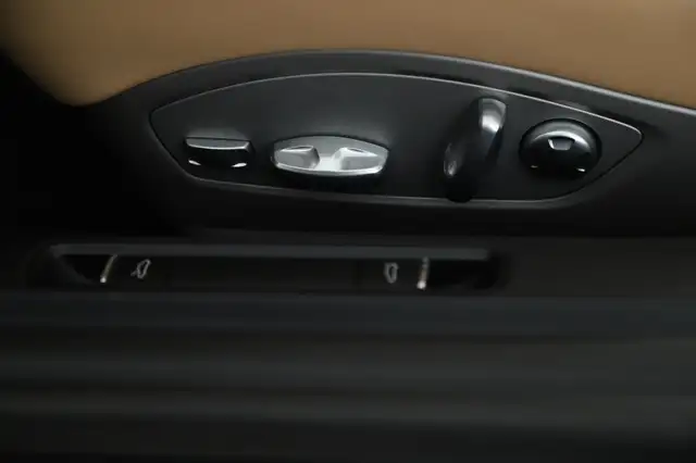 Porsche 911 991.2 Targa 4 PDK NAVI LED KAMERA LEDER MEMORY Ansicht 27