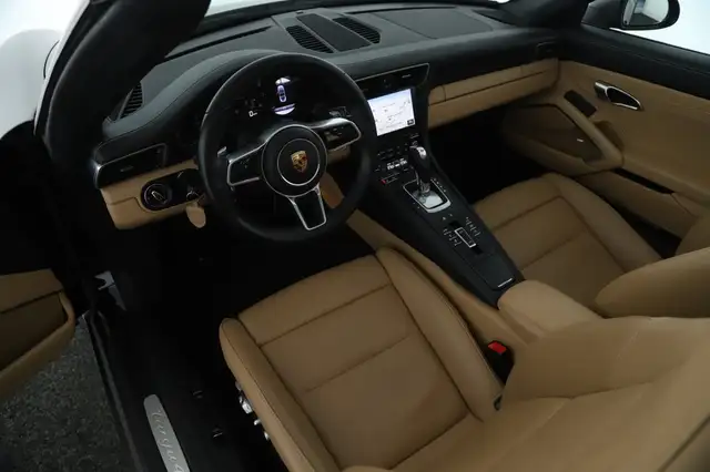 Porsche 911 991.2 Targa 4 PDK NAVI LED KAMERA LEDER MEMORY Ansicht 9