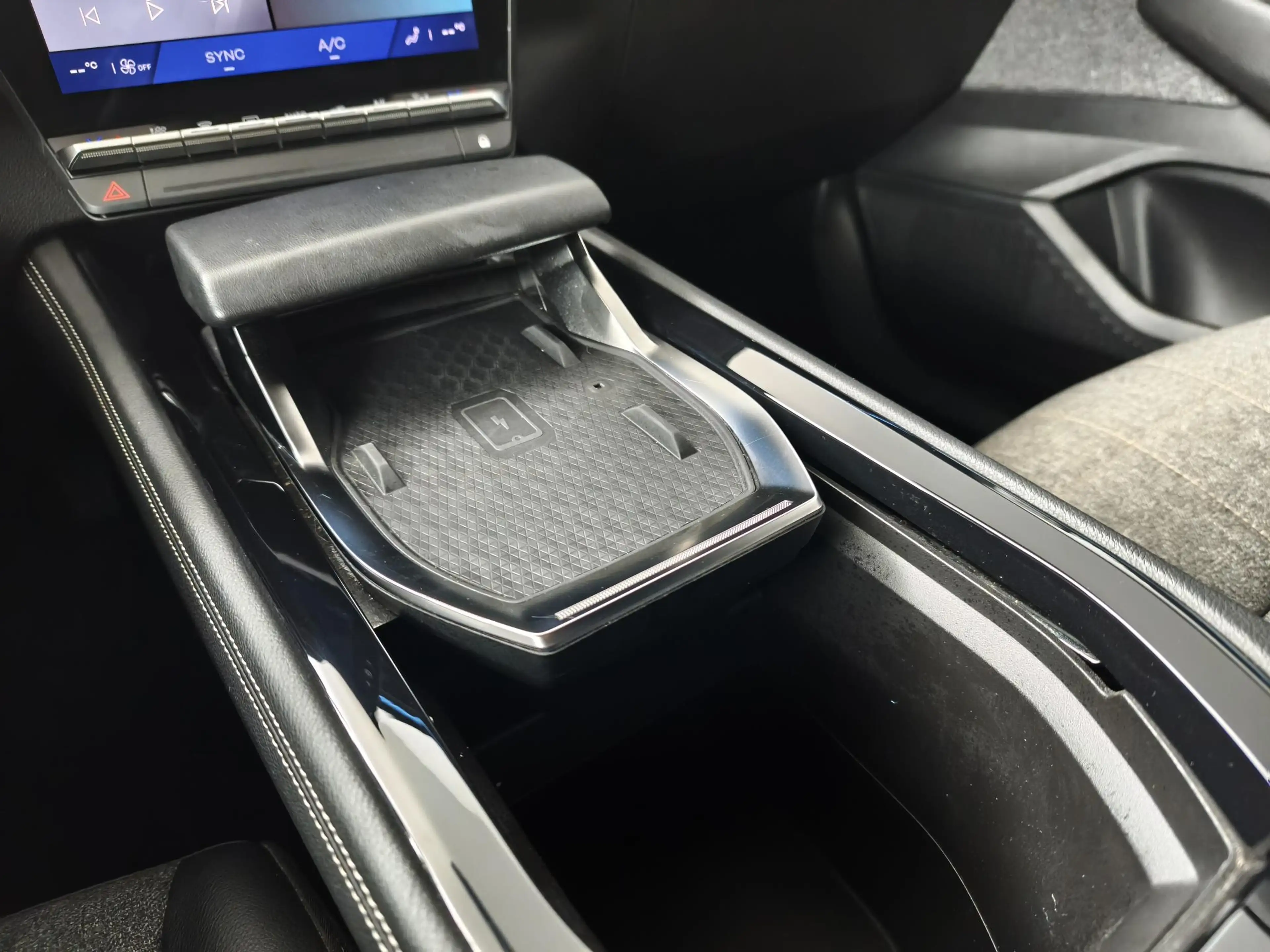 Renault Espace E-Tech full hybrid 200 techno 7p. | Trekhaak | Ada — photo 29