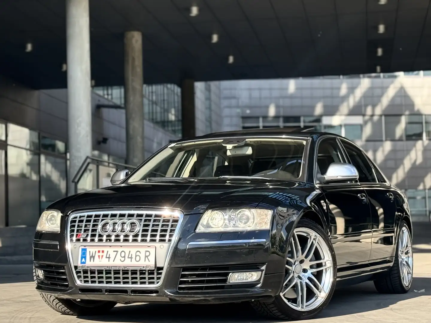 Audi S8 5,2 FSI V10 quattro * Facelift * Randvoll - 1