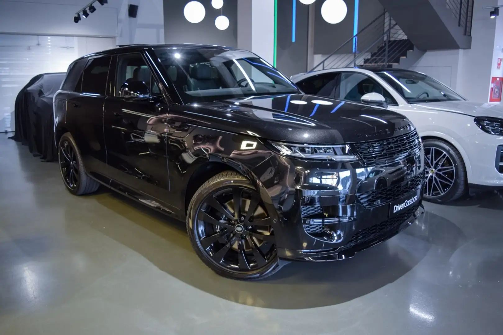 Land Rover Range Rover Sport 3.0 i6 PHEV Dynamic HSE 460 Negro - 2