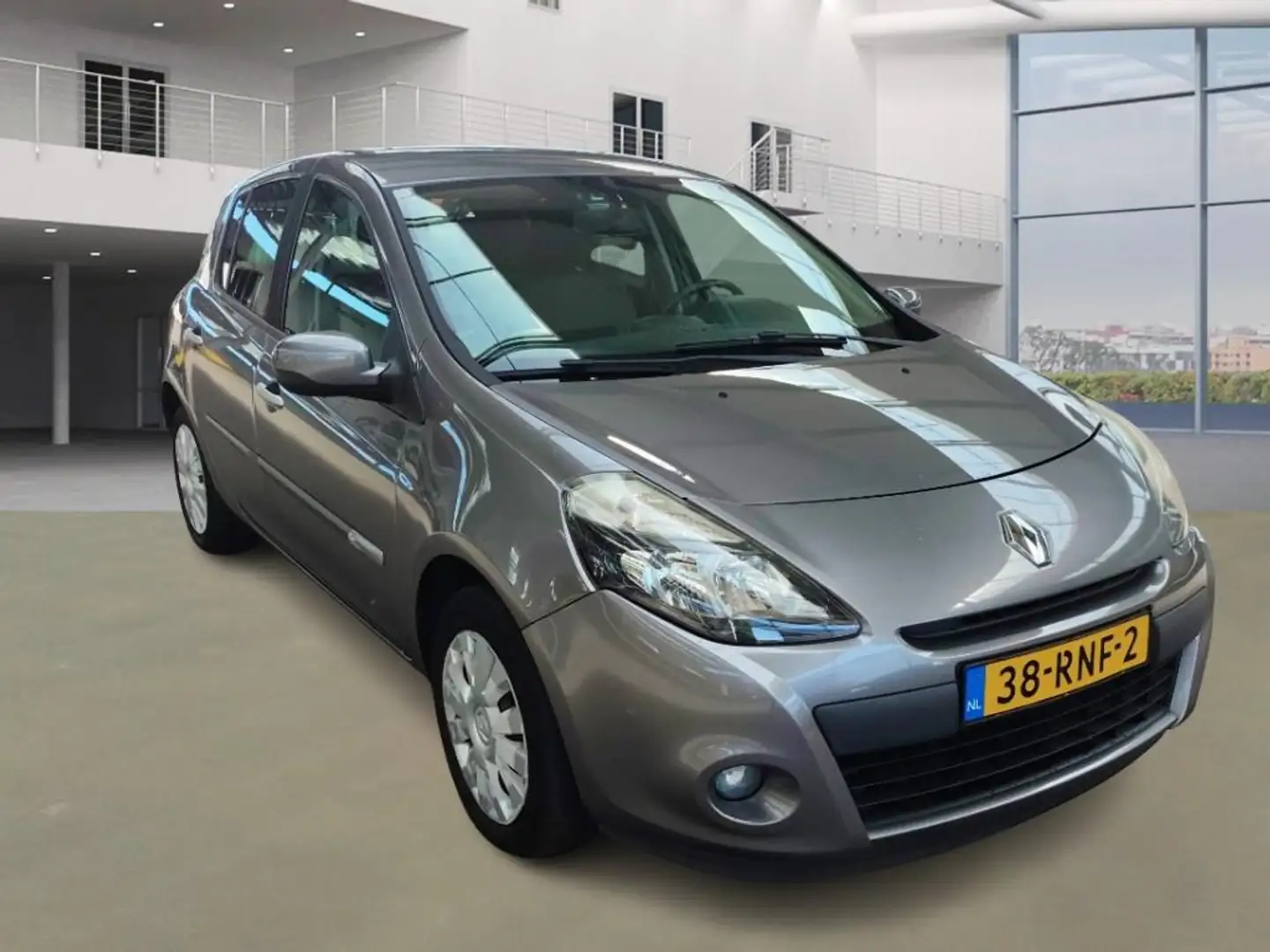 Renault Clio 1.5 dCi Parisienne AIRCO CRUISE TREKHAAK 2 X SLEUT Grijs - 2