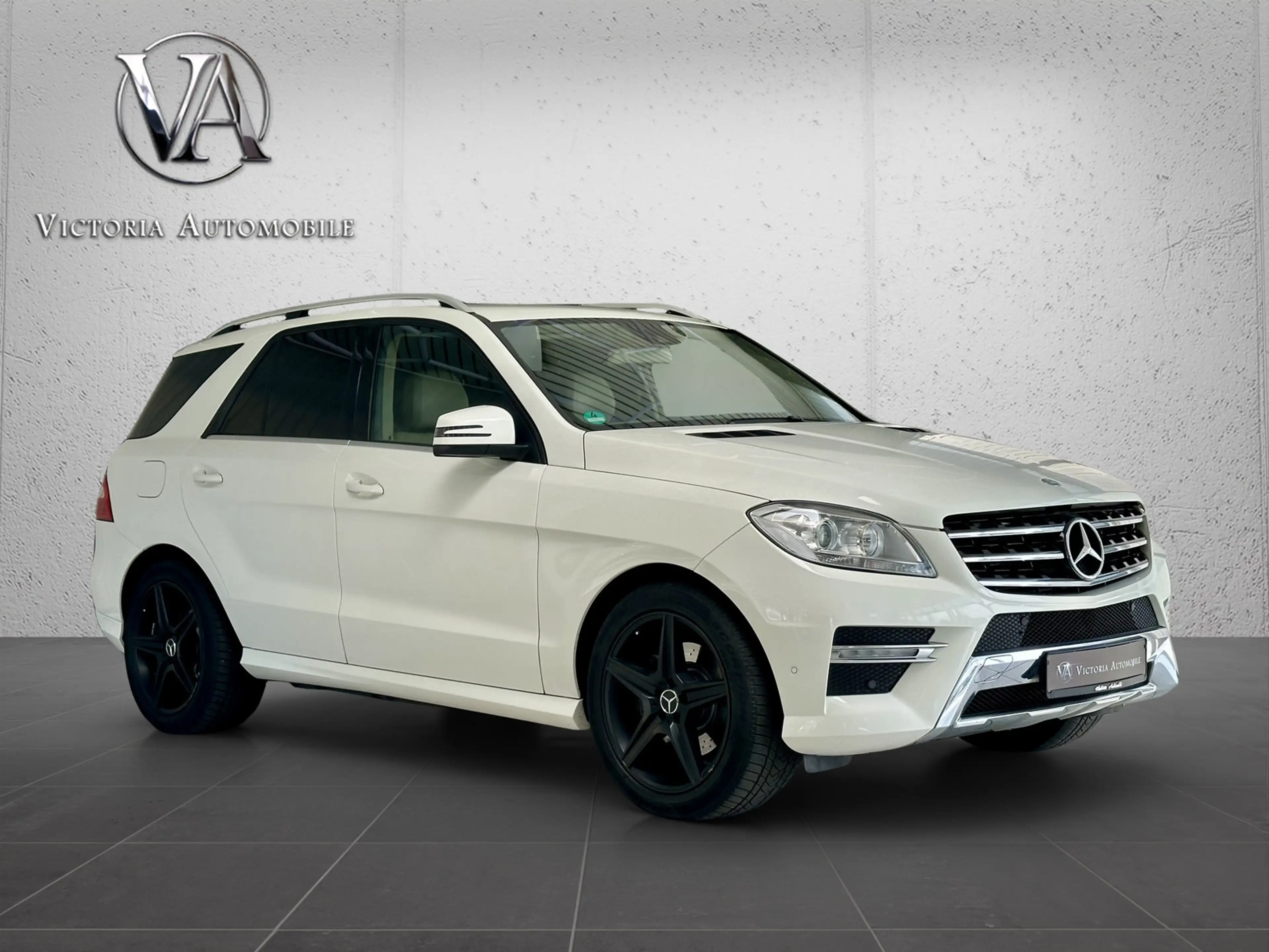 Mercedes-Benz ML 350 CDI BlueTec AMG Line. Gepflegt . Scheckheft. — photo 2