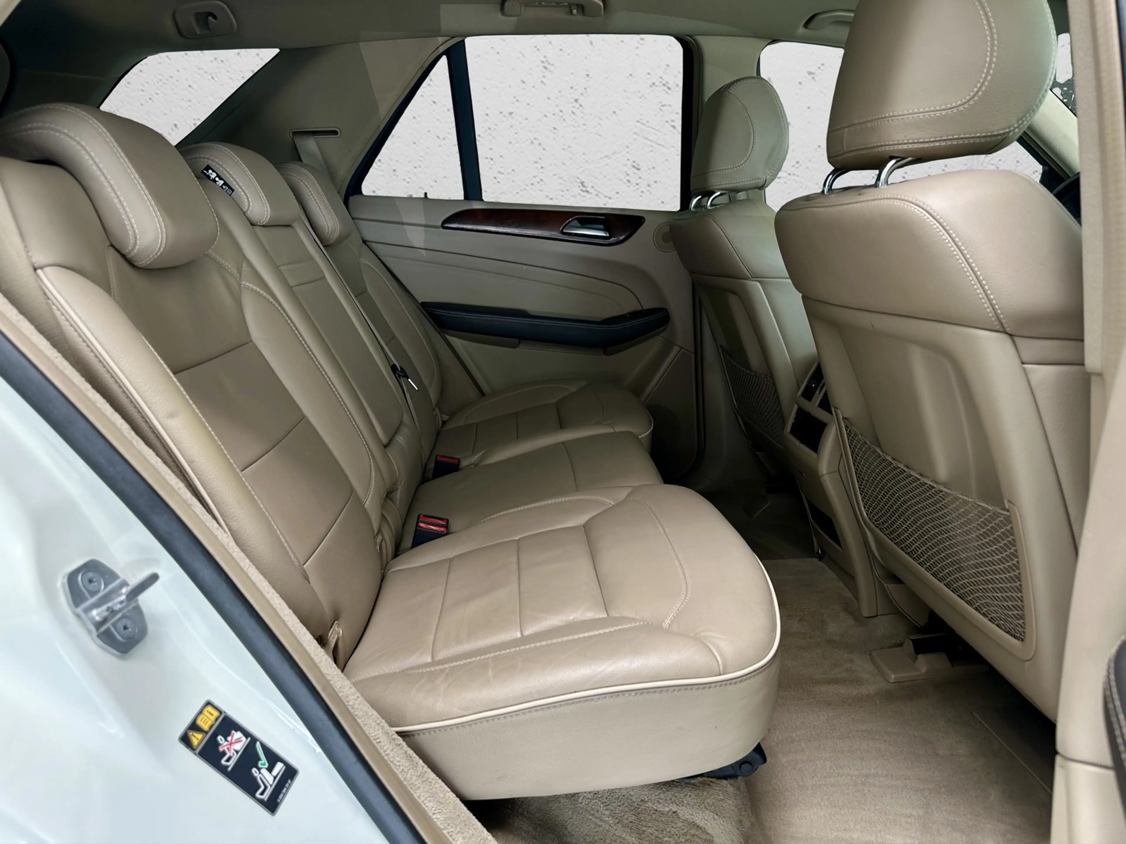 Mercedes-Benz ML 350 CDI BlueTec AMG Line. Gepflegt . Scheckheft. — photo 14