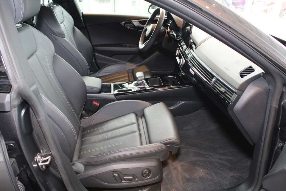 2022 Audi A5 Progressive S-Line Navigation thumb 7
