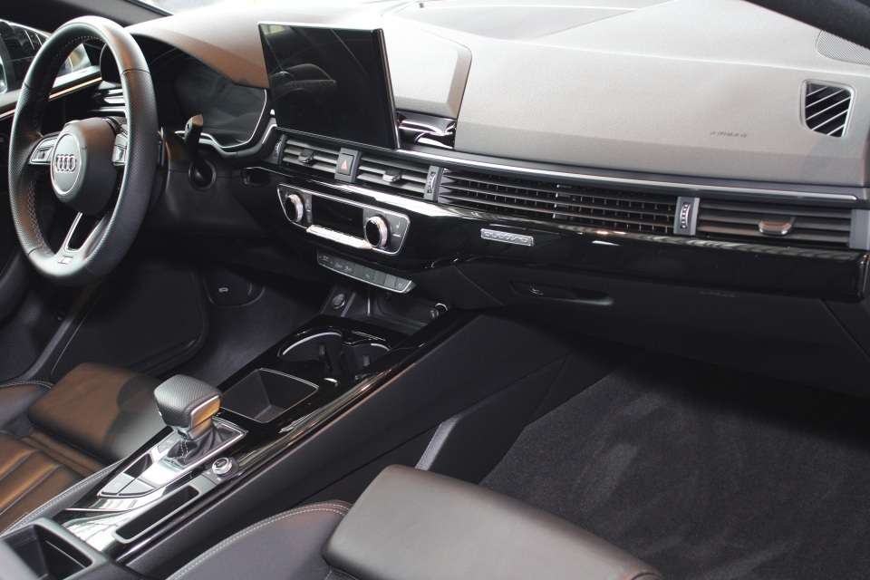 2022 Audi A5 Progressive S-Line Navigation thumb 12