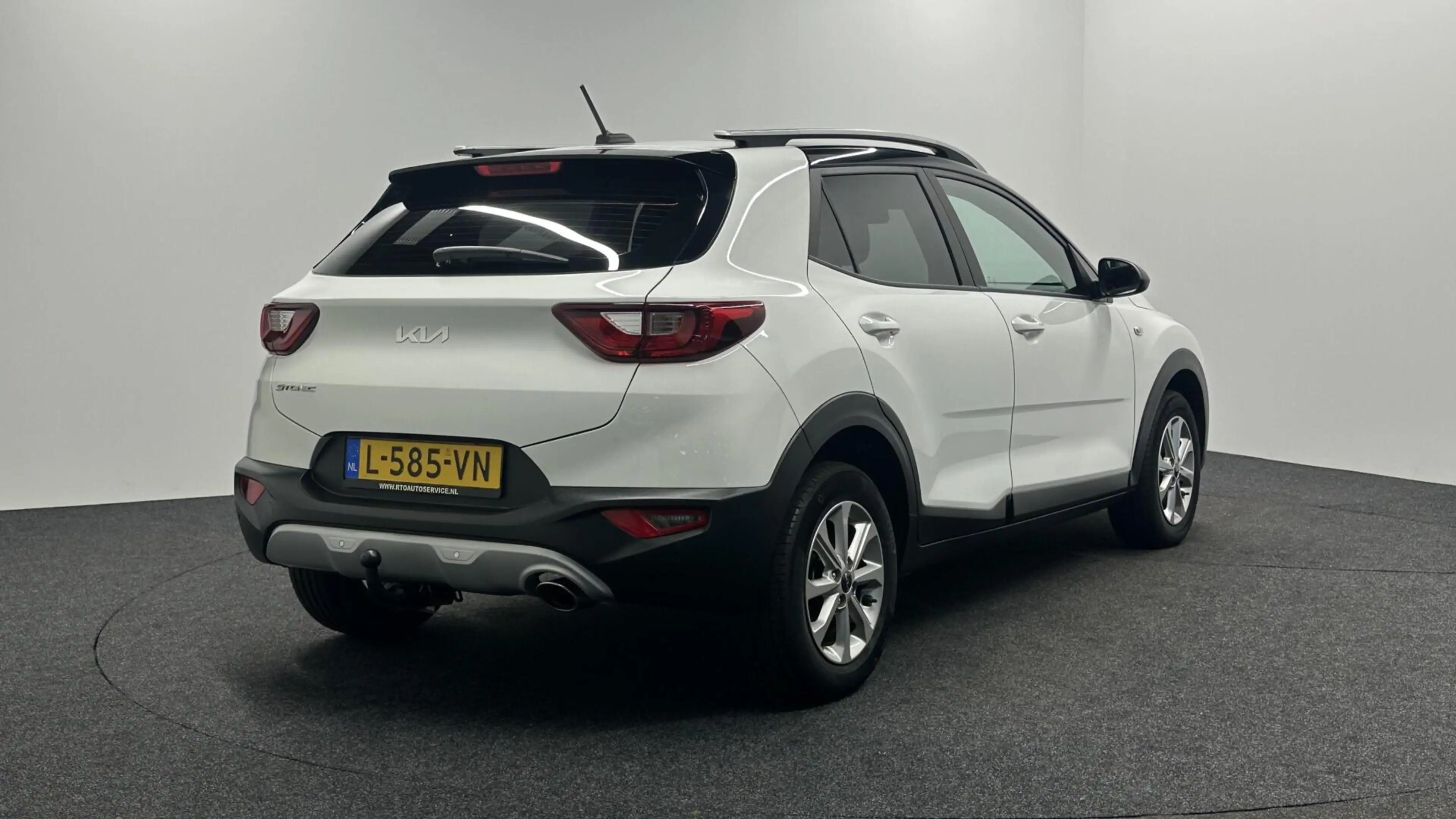 Kia Stonic 1.0 T-GDi MHEV DynamicLine TREKHAAK CAMERA CARPLAY — photo 5
